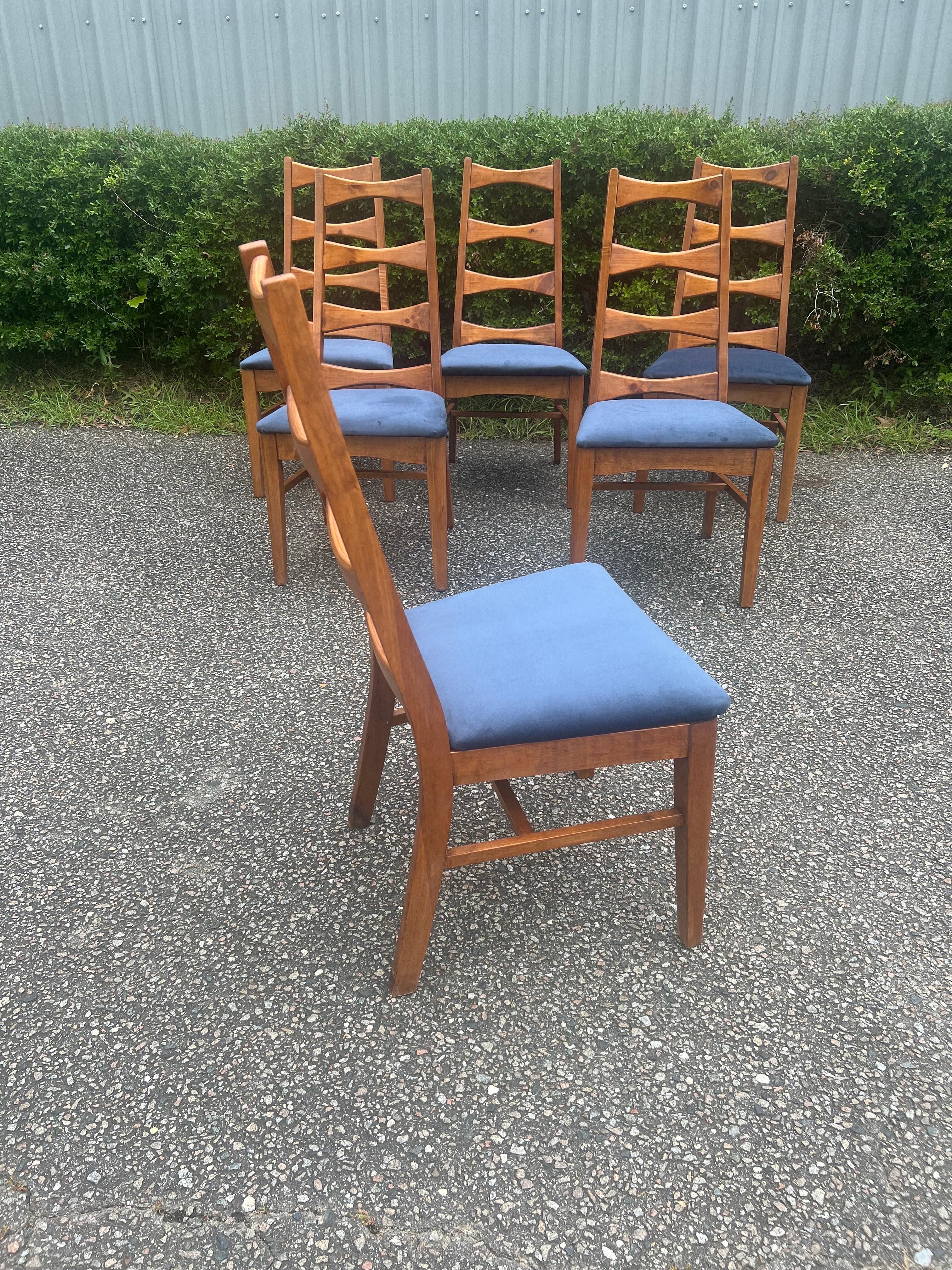 A set of 6  Mid-Century Modern Ladder Back/ Cat Eye Dining Chairs 5