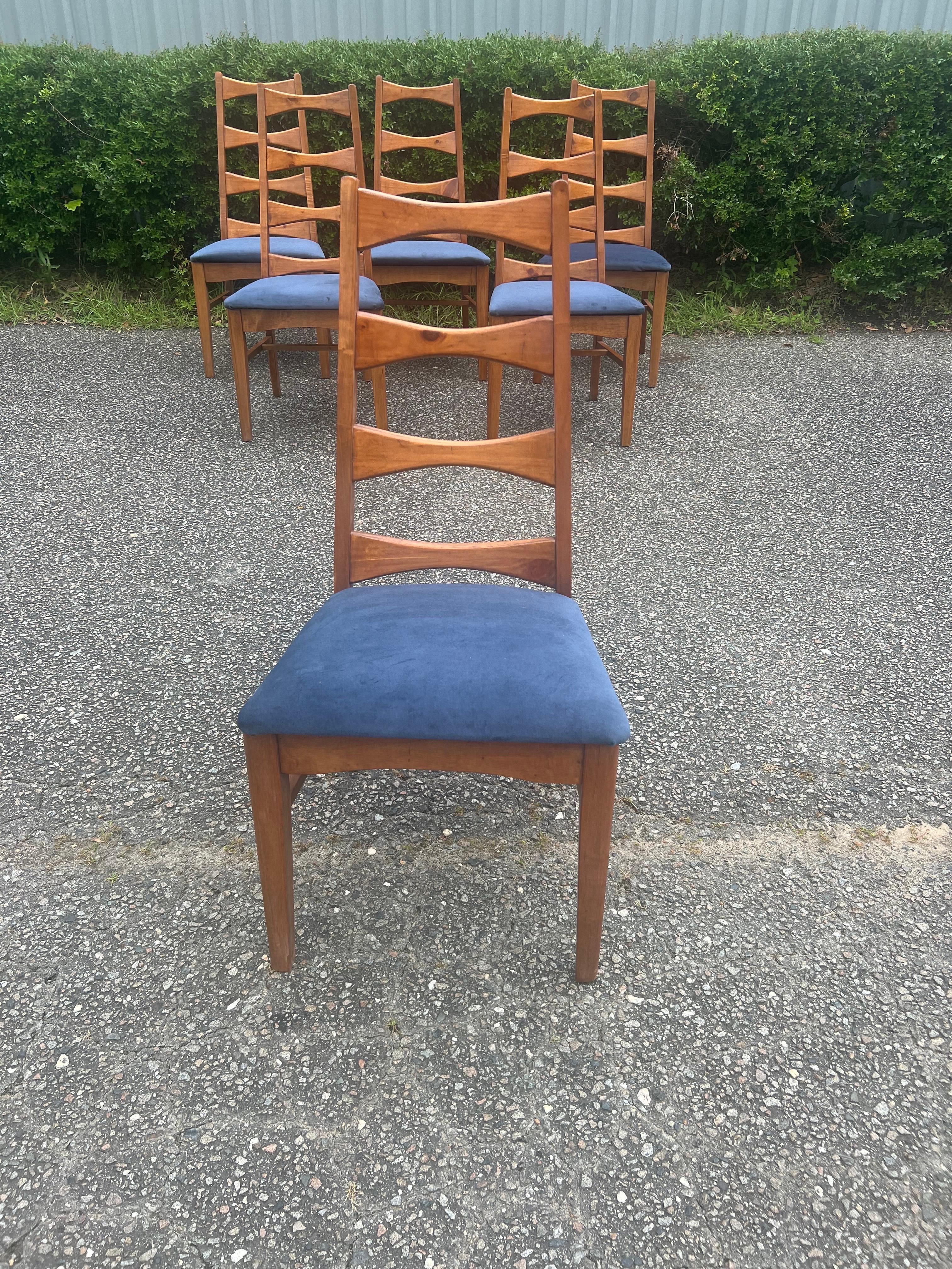 American A set of 6  Mid-Century Modern Ladder Back/ Cat Eye Dining Chairs