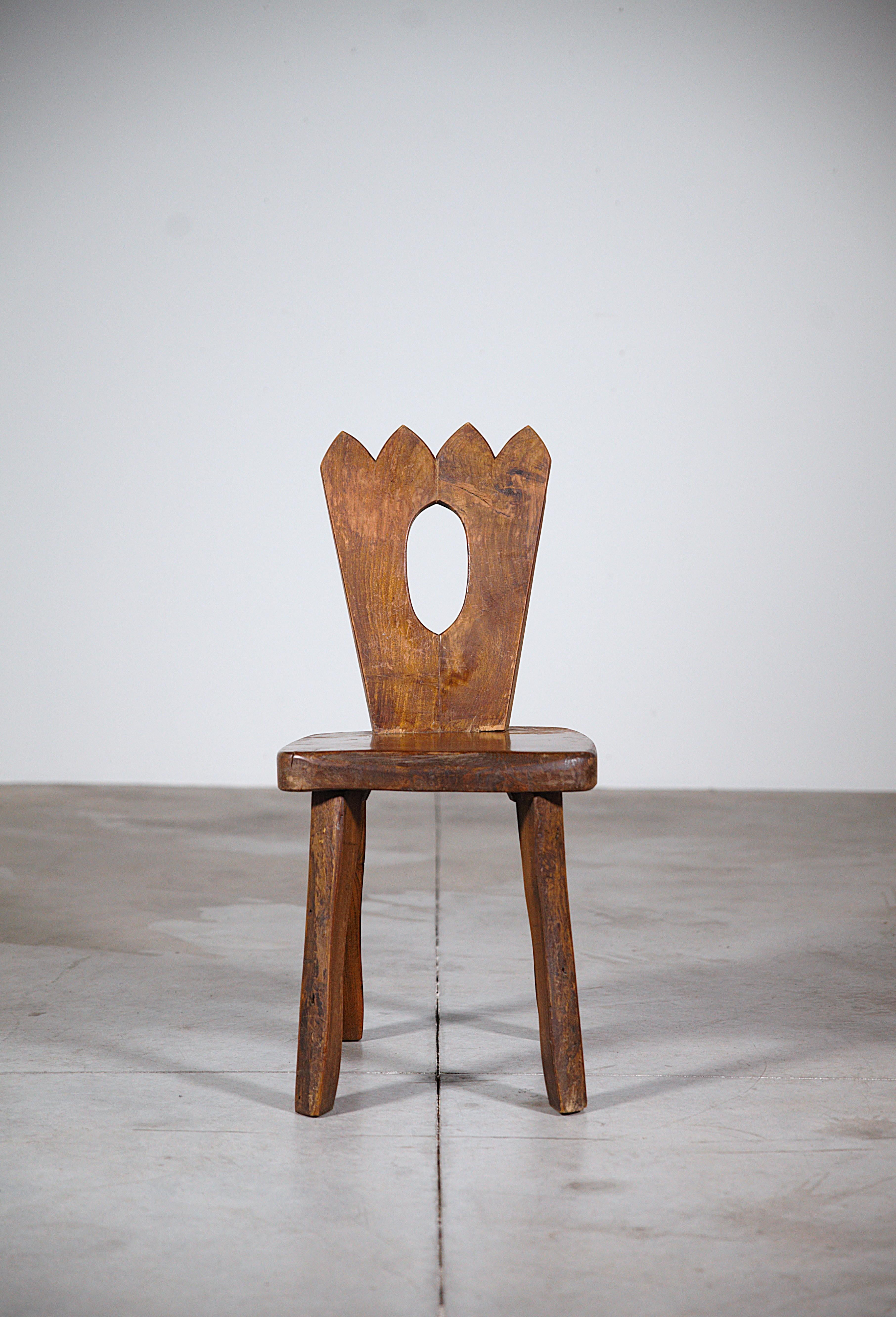 Late 20th Century A Set of 6 Mountain Dining Chairs by Aranjou France 1970's For Sale