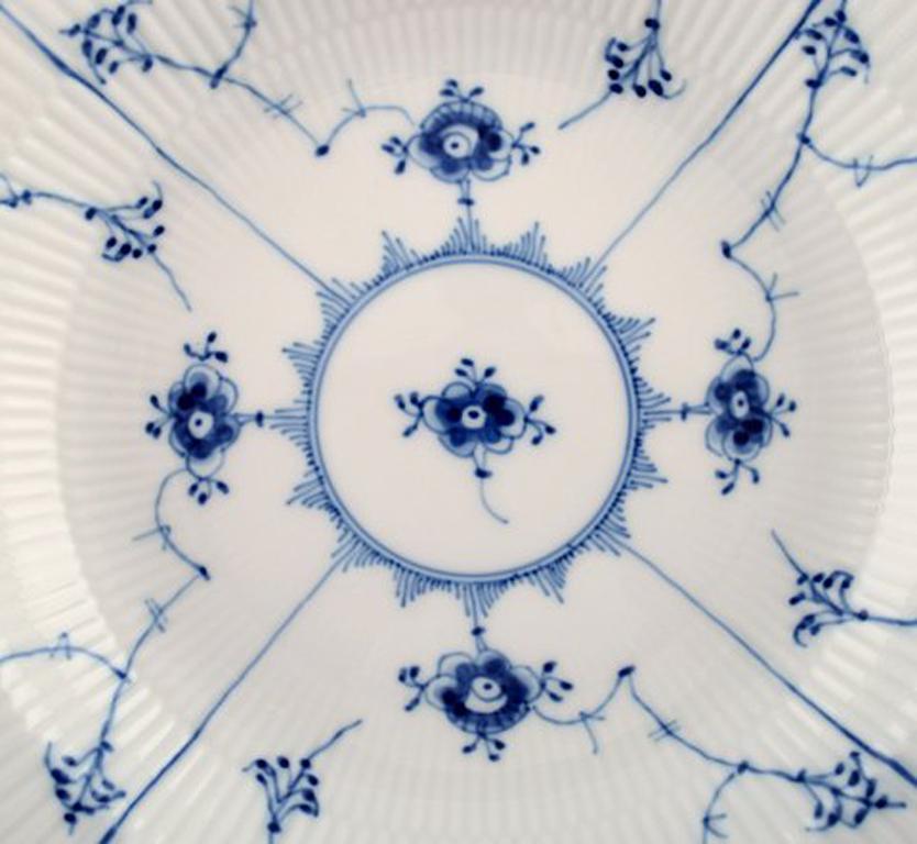 A set of 6 Royal Copenhagen Blue Fluted Full Lace Deep Plates # 1/1078.
1st factory quality. 
In perfect condition.
Stamped.
Measures: 25 x 5 cm.