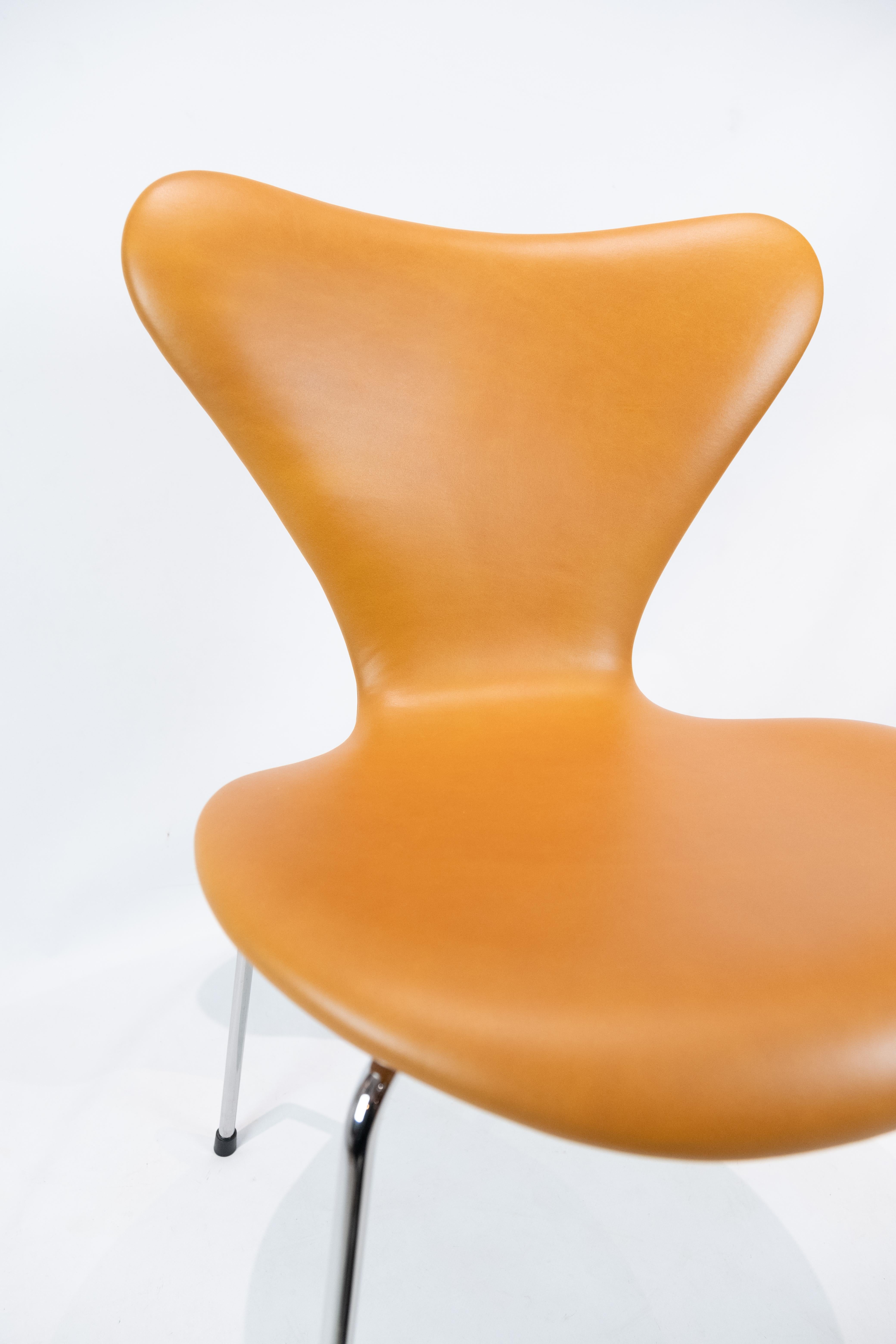 Satz von 6 sieben Stühlen, Modell 3107, entworfen von Arne Jacobsen (Moderne der Mitte des Jahrhunderts) im Angebot