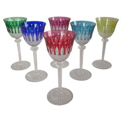 Ensemble de 6 grands verres à vin en cristal taillé coloré - St Louis Crystal