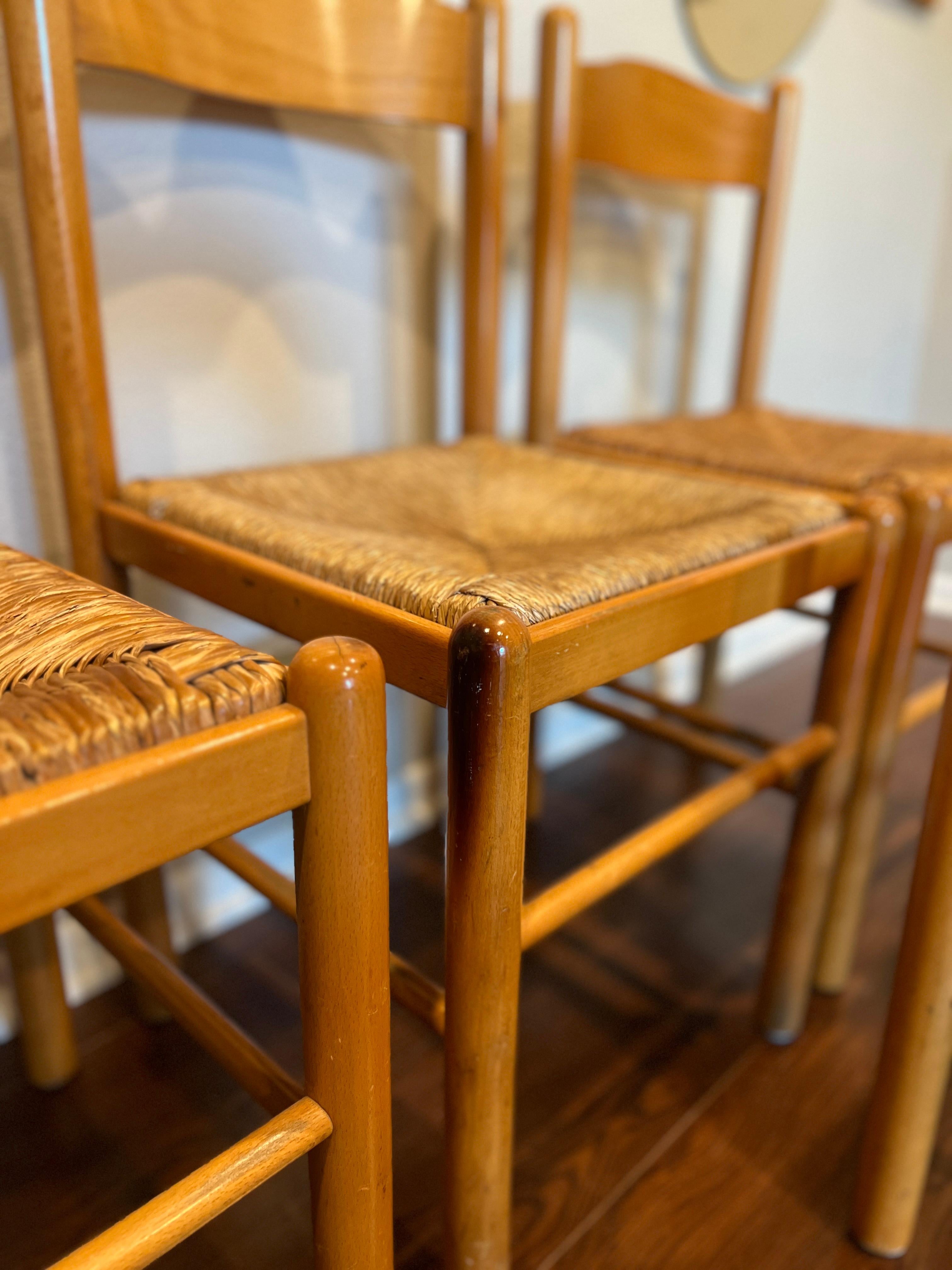 Unknown A set of 6 vintage chairs in rush and solid wood frames, circa 1970s