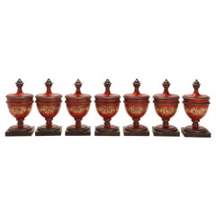 Ensemble de 7 pots en bois pour herboristerie:: Italie:: 1880