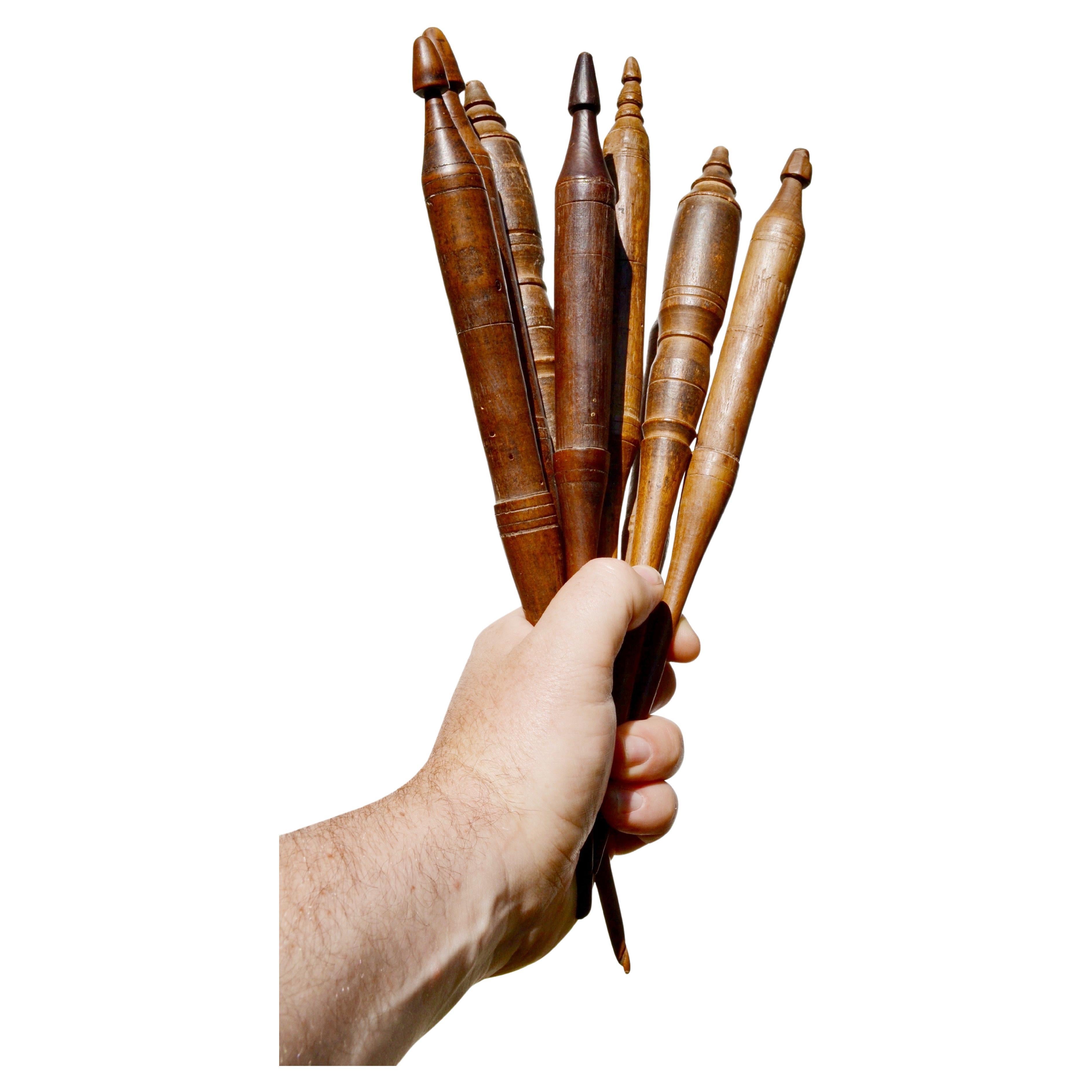 A Set of 8 Antique French Spindle Distaffs, 19th Century en vente