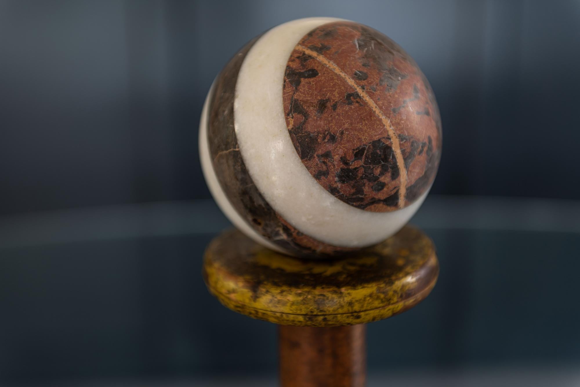 Set of 8 Decorative French Early 20th Century Marble Spheres Balls 4