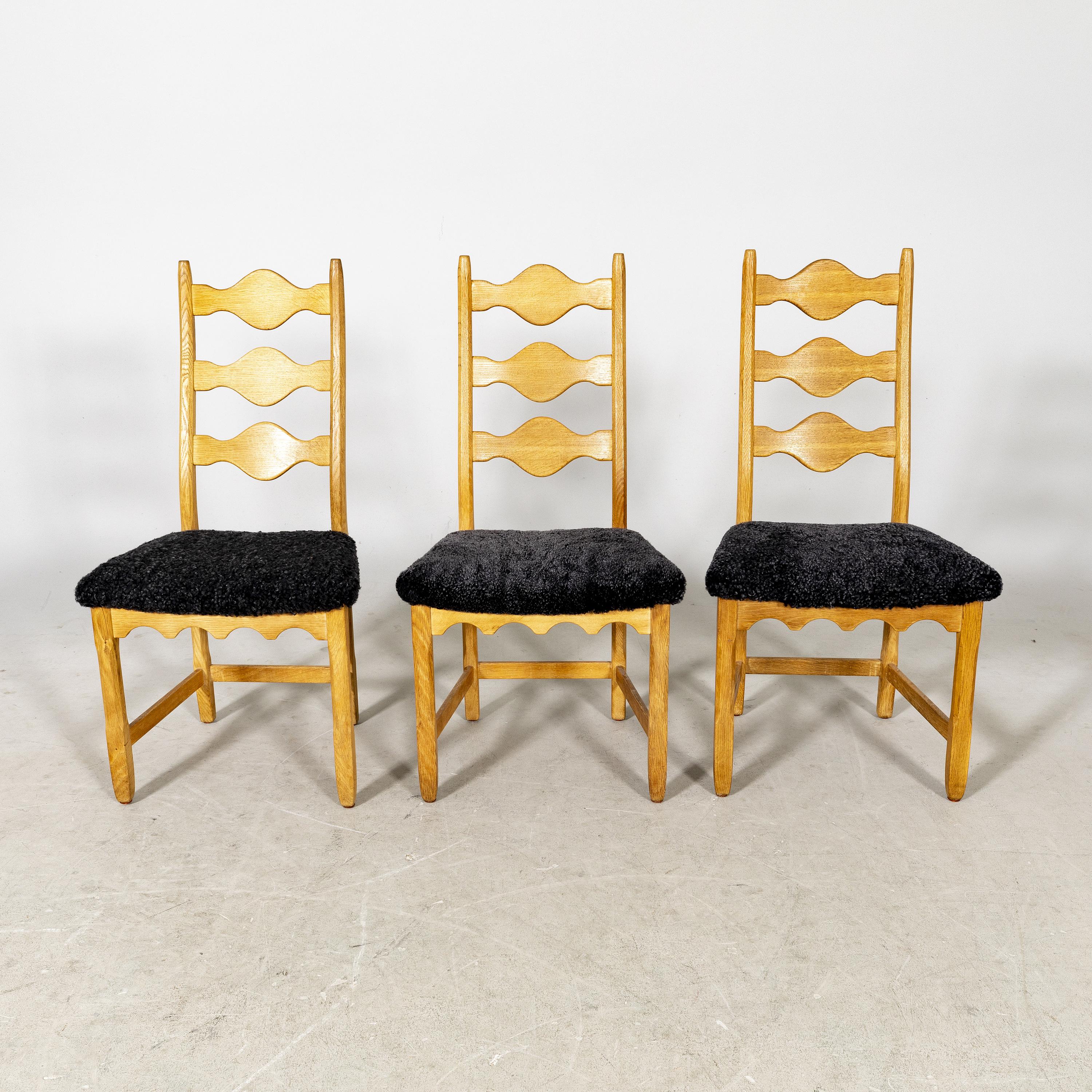 Mid-Century Modern Set of 8 Henry Kjaernulf Razor Blade Oak Dining Chairs for EG Mobler 1960 For Sale