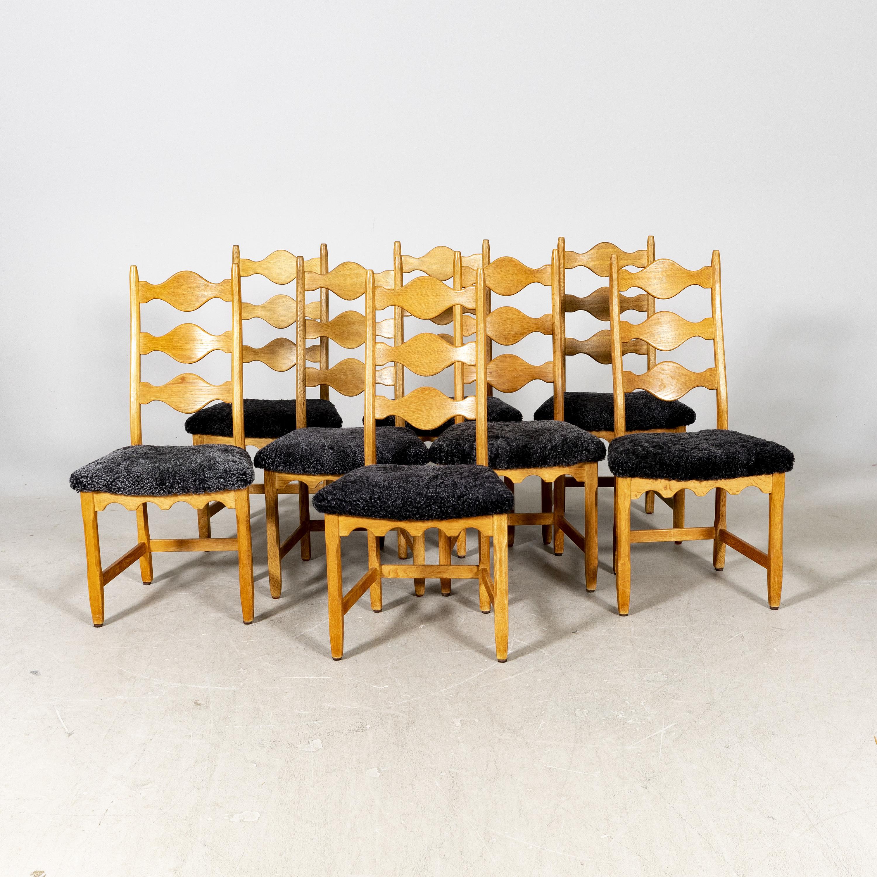 Set of 8 Henry Kjaernulf Razor Blade Oak Dining Chairs for EG Mobler 1960 In Good Condition For Sale In Paris, FR