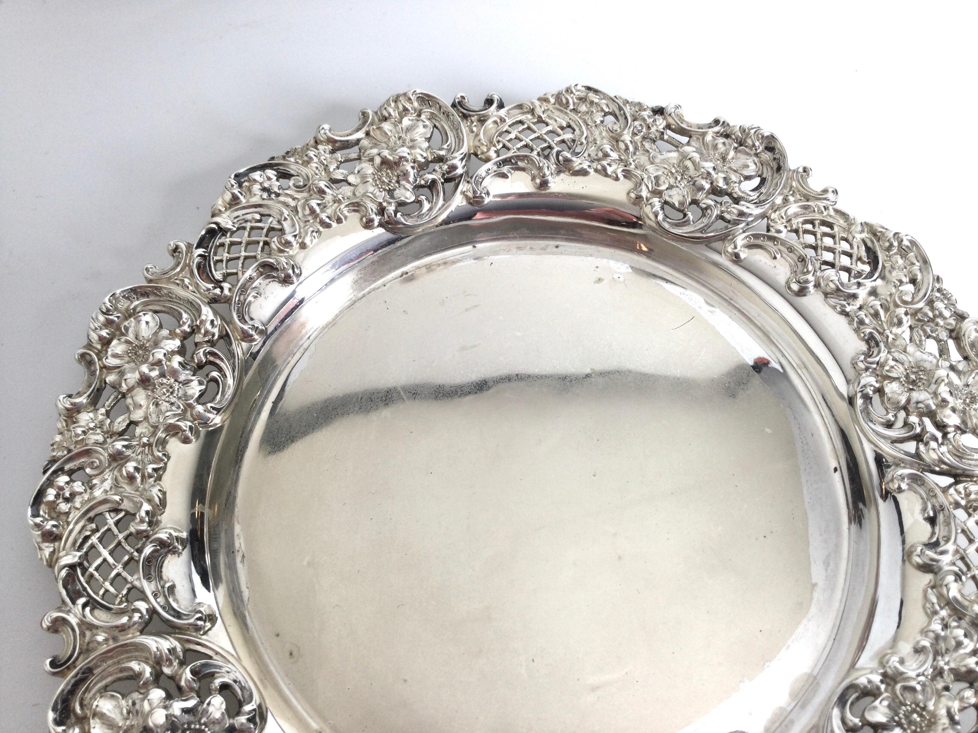 20th Century Set of 8 J. E. Caldwell Sterling Silver Bread or Cake Plates For Sale