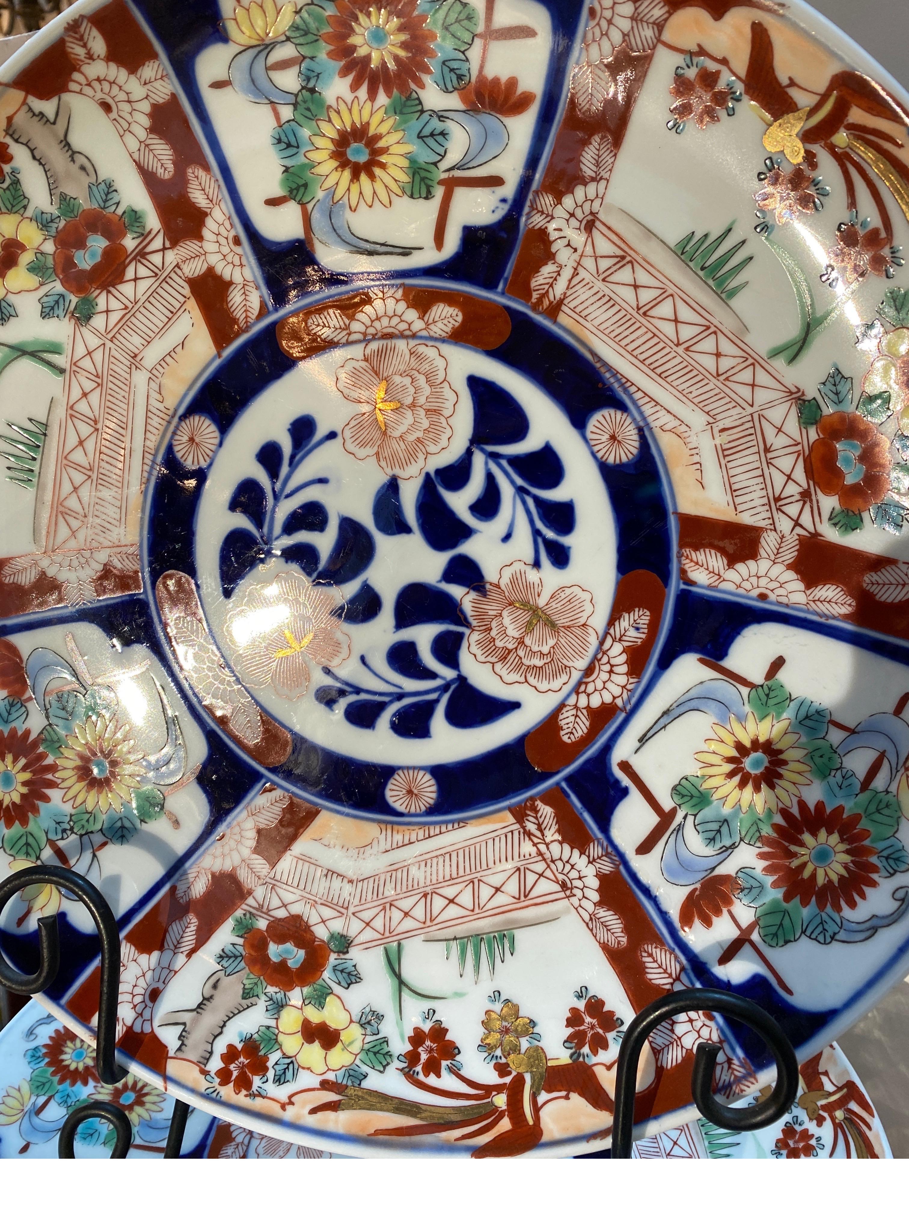 A Set of 8 Japanese Imari Porcelain 12.5 Inch Chargers 3