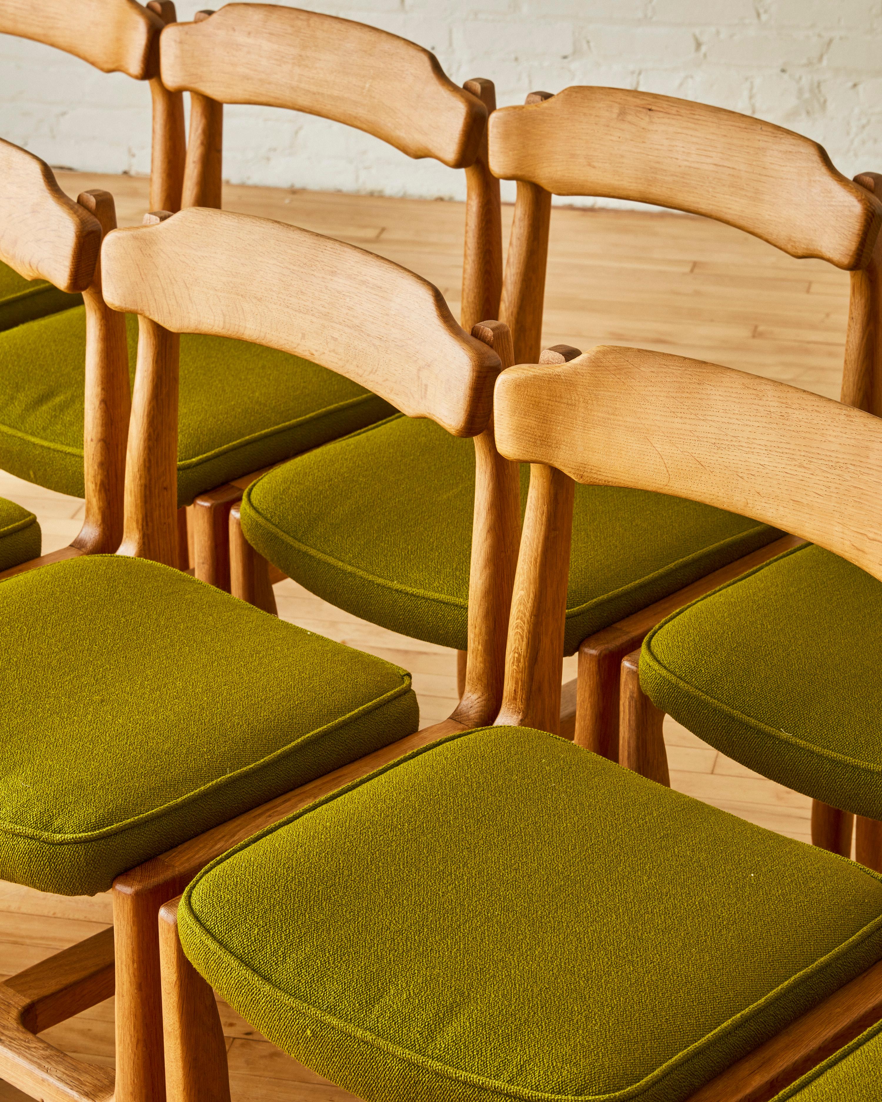 Mid-Century Modern A set of 8 oak Guillerme & Chambron dining chairs