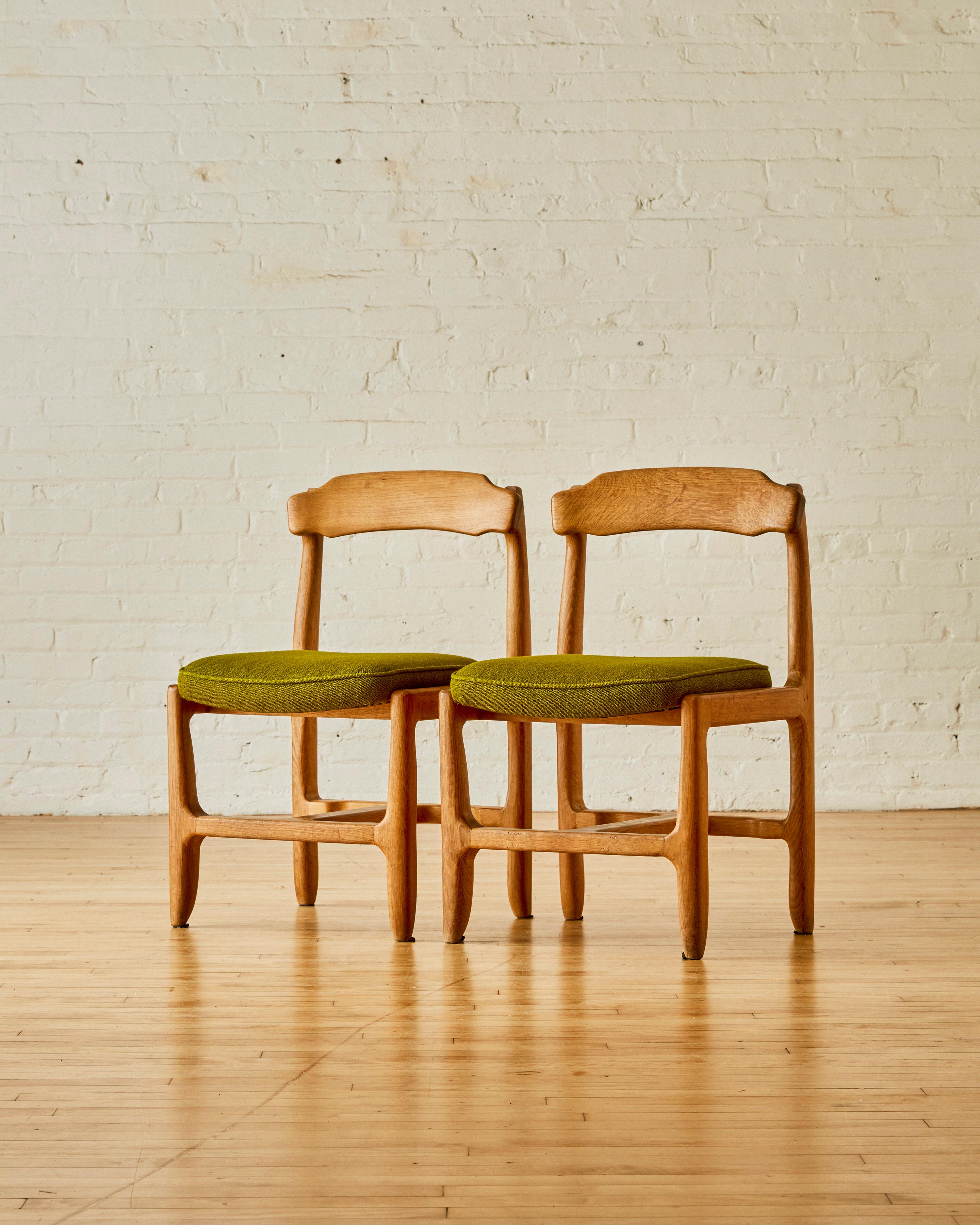 20th Century A set of 8 oak Guillerme & Chambron dining chairs