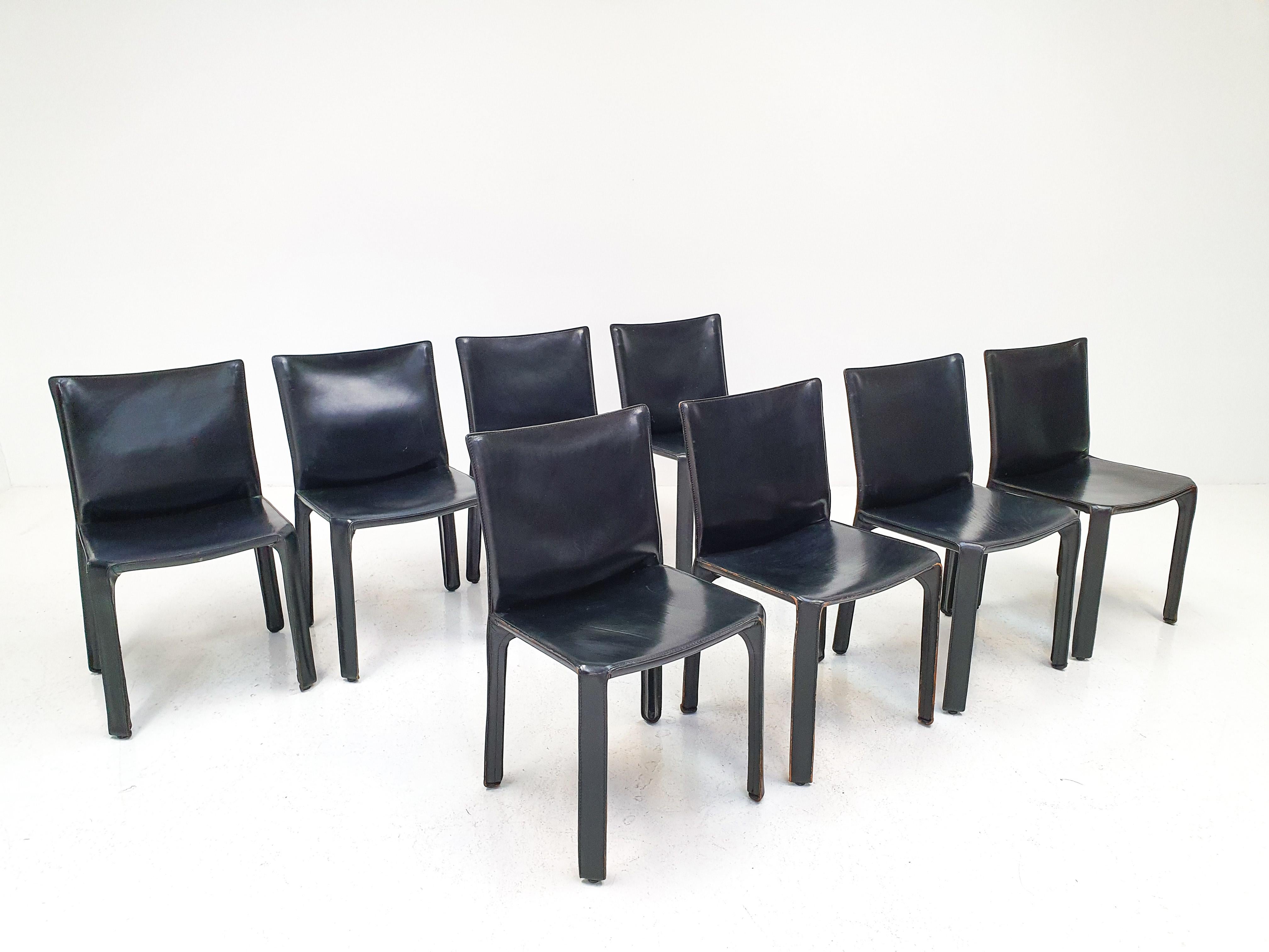 Set of 8 Mario Bellini Leather CAB Chairs in Black for Cassina, 1977, Italy 4