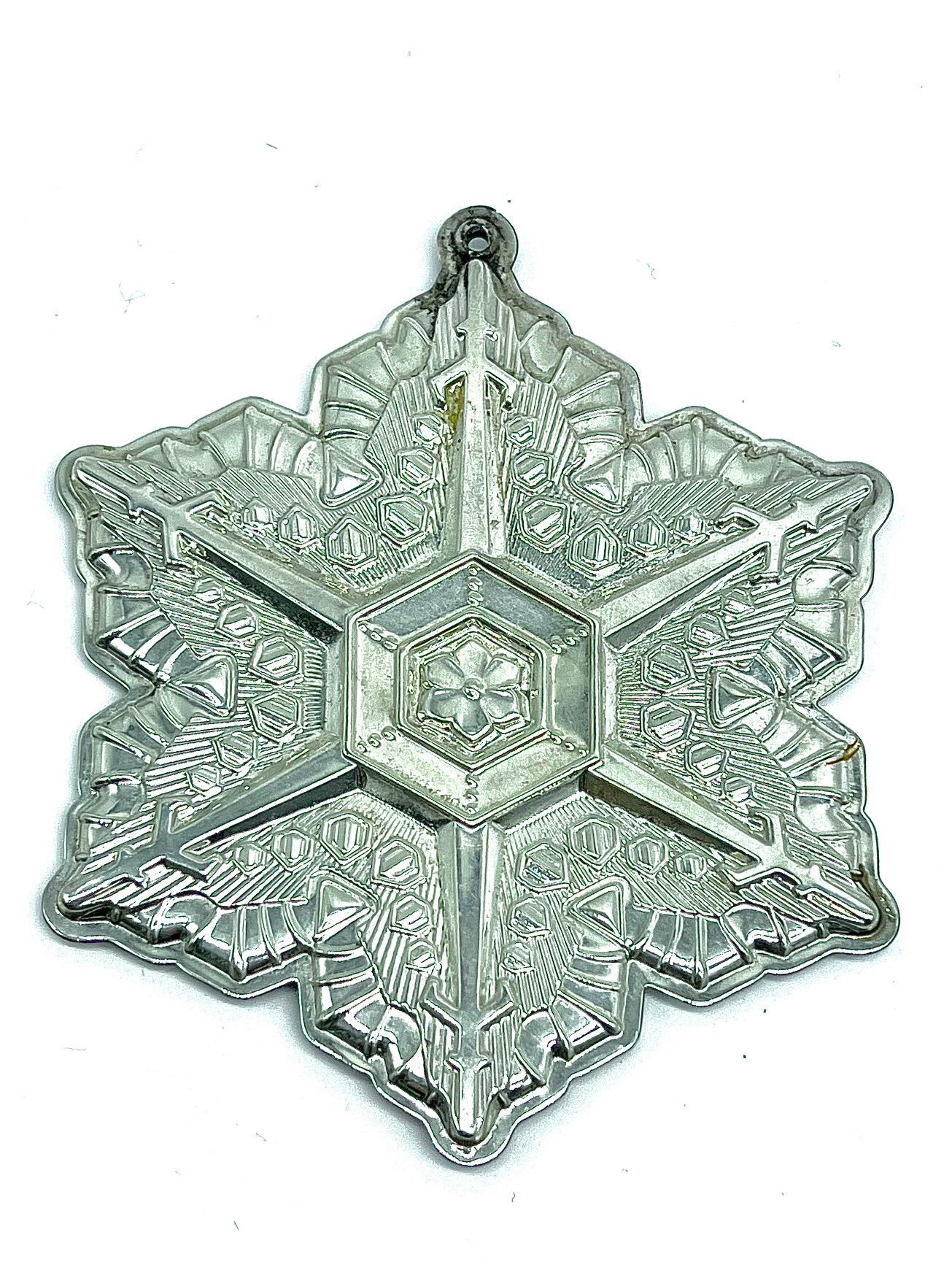 Set of 9 American Sterling Silver Christmas Snowflake Ornaments For Sale 4