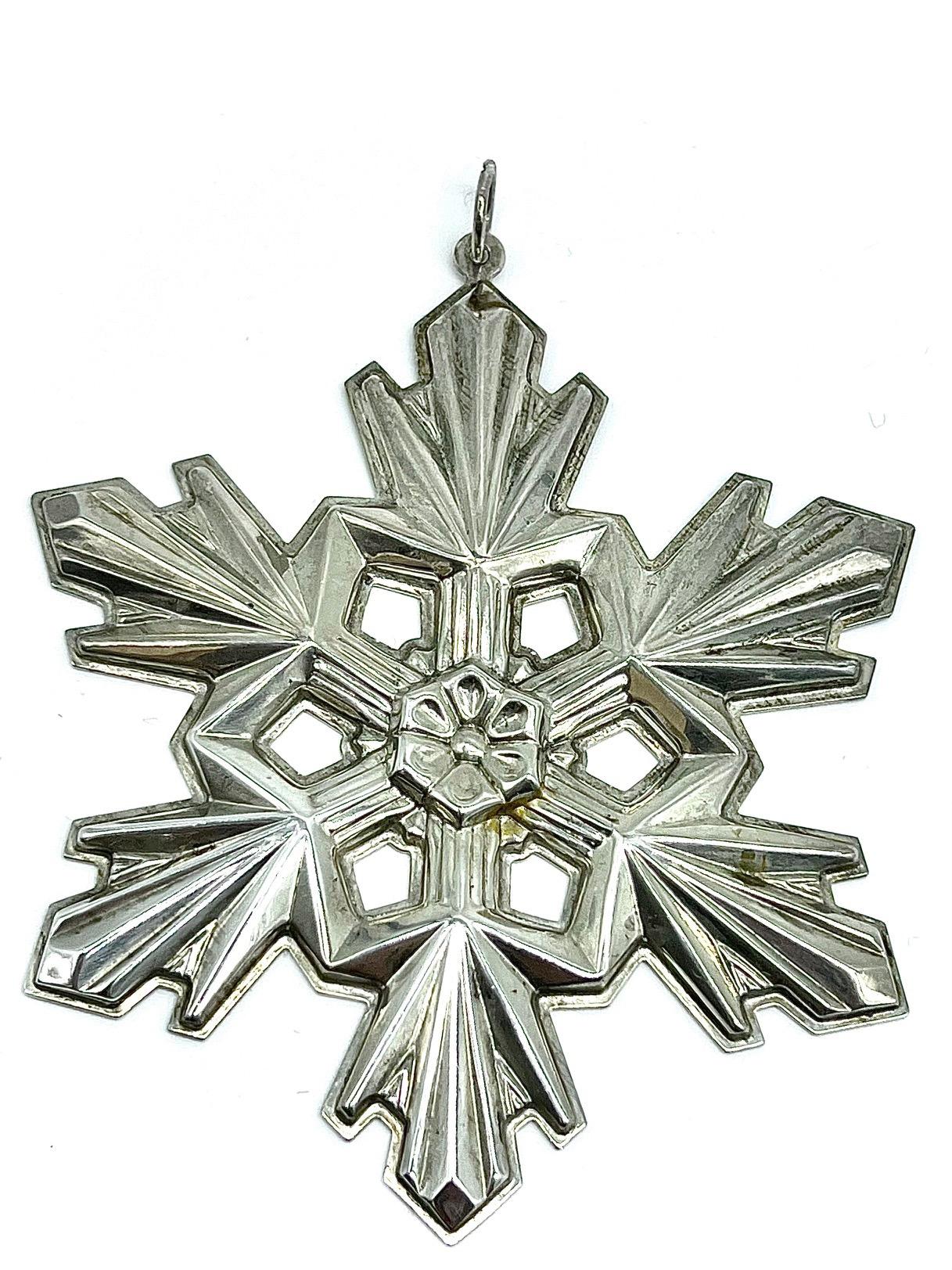 Set of 9 American Sterling Silver Christmas Snowflake Ornaments For Sale 5