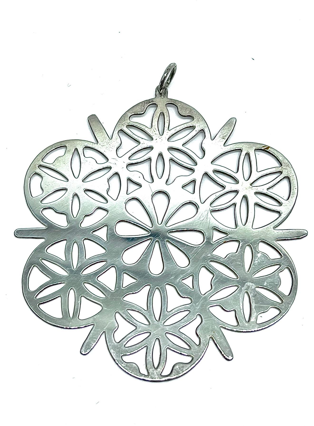 Hammered Set of 9 American Sterling Silver Christmas Snowflake Ornaments For Sale