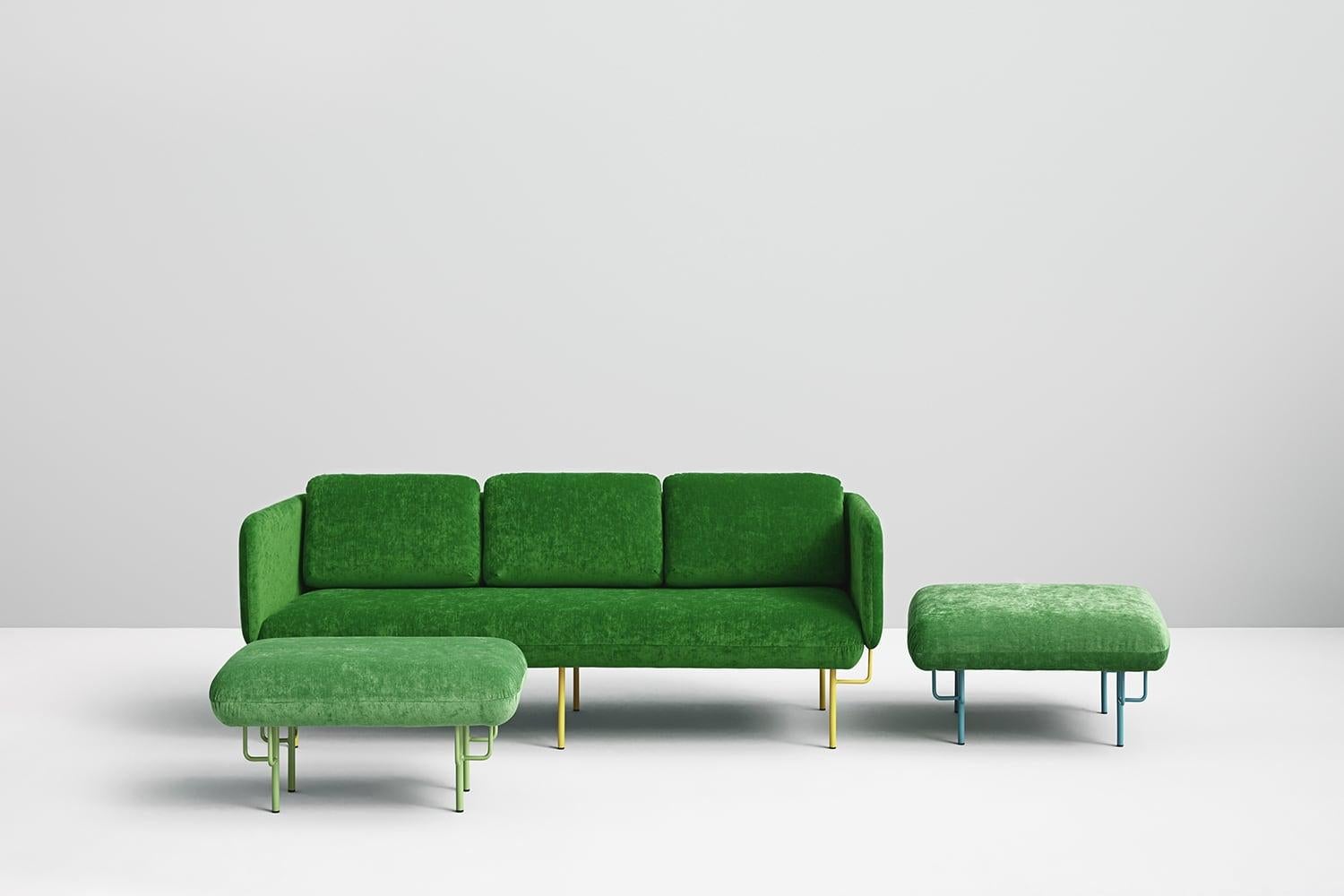 A set of large green Alce sofa and 2 large ottomans by Chris Hardy
Dimensions: W200, D88, H82, Seat45 (3 Seaters Sofa), W85, D85, H45 (Ottoman)
Materials: Iron structure and MDF board
Painted or chromed legs
Foam CMHR (high resilience and flame