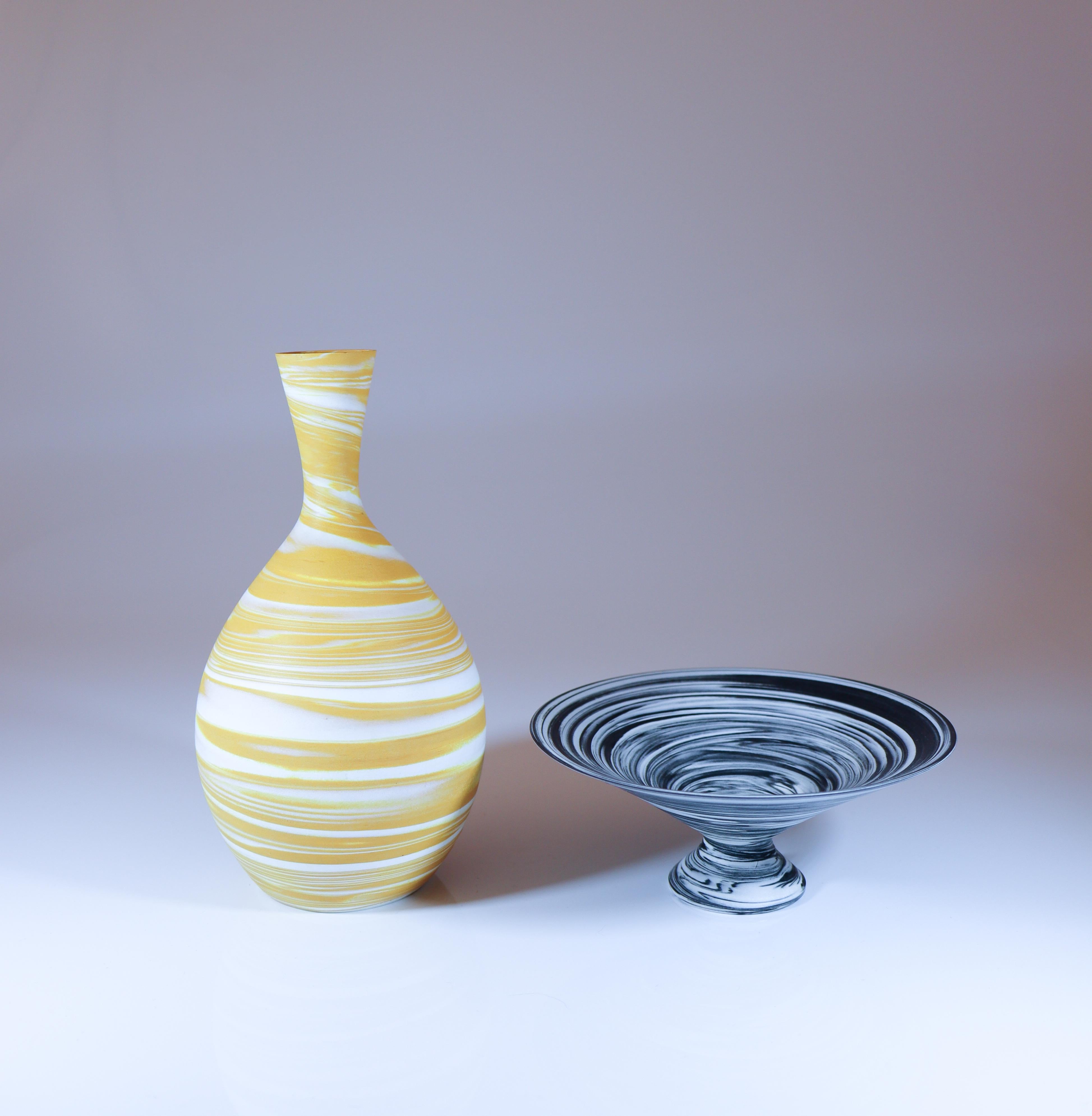 Late 20th Century A set of a yellow & black swirl vase & bowl - Sven Wejsfelt Gustavsberg 1980s For Sale