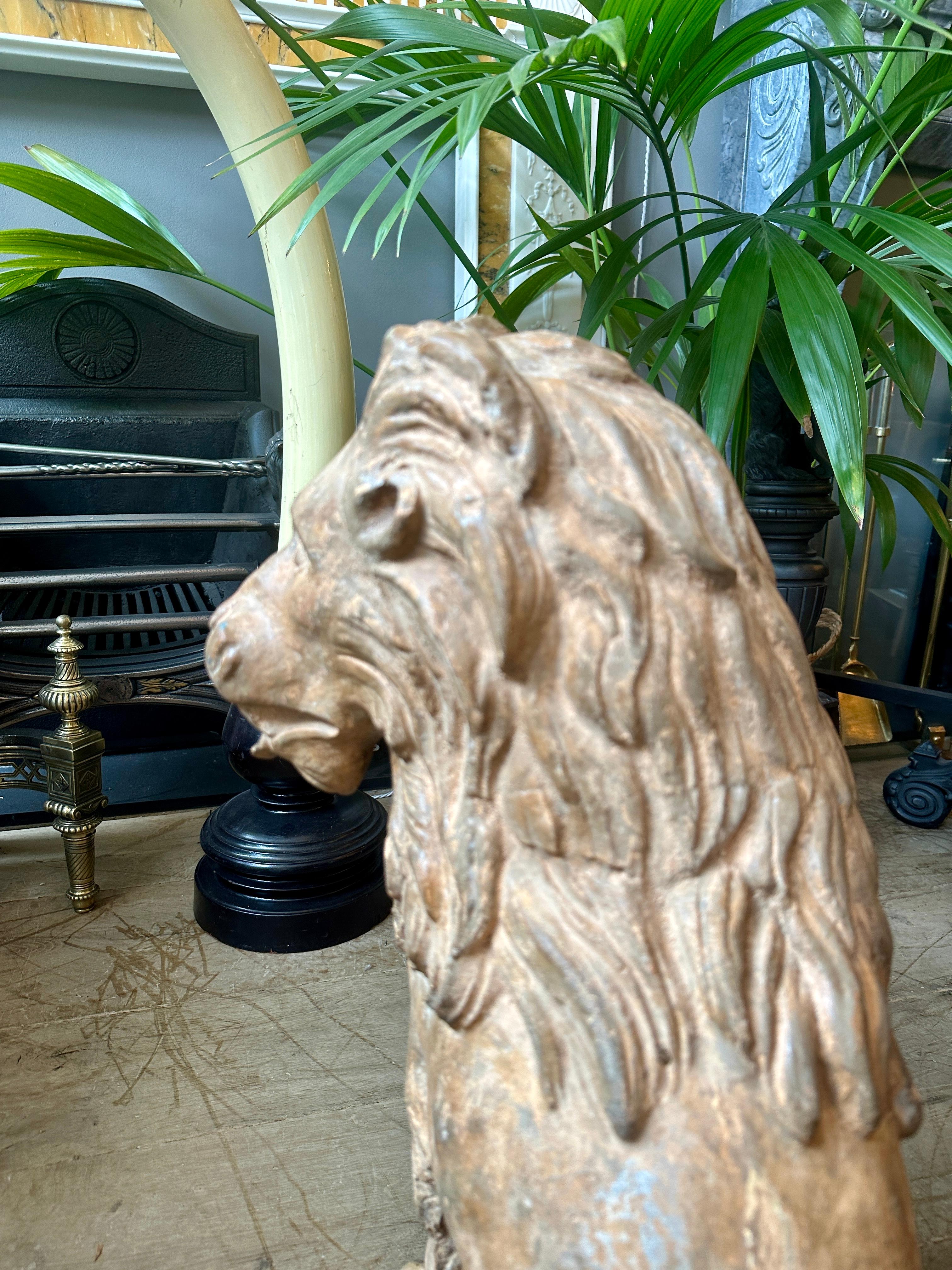 A Set Of Antique 19th C Terracotta Lion Sculptures (Europäisch) im Angebot