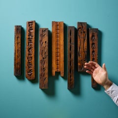 Un set di antichi stampi floreali in legno intagliato Ex. Collezione Tucker