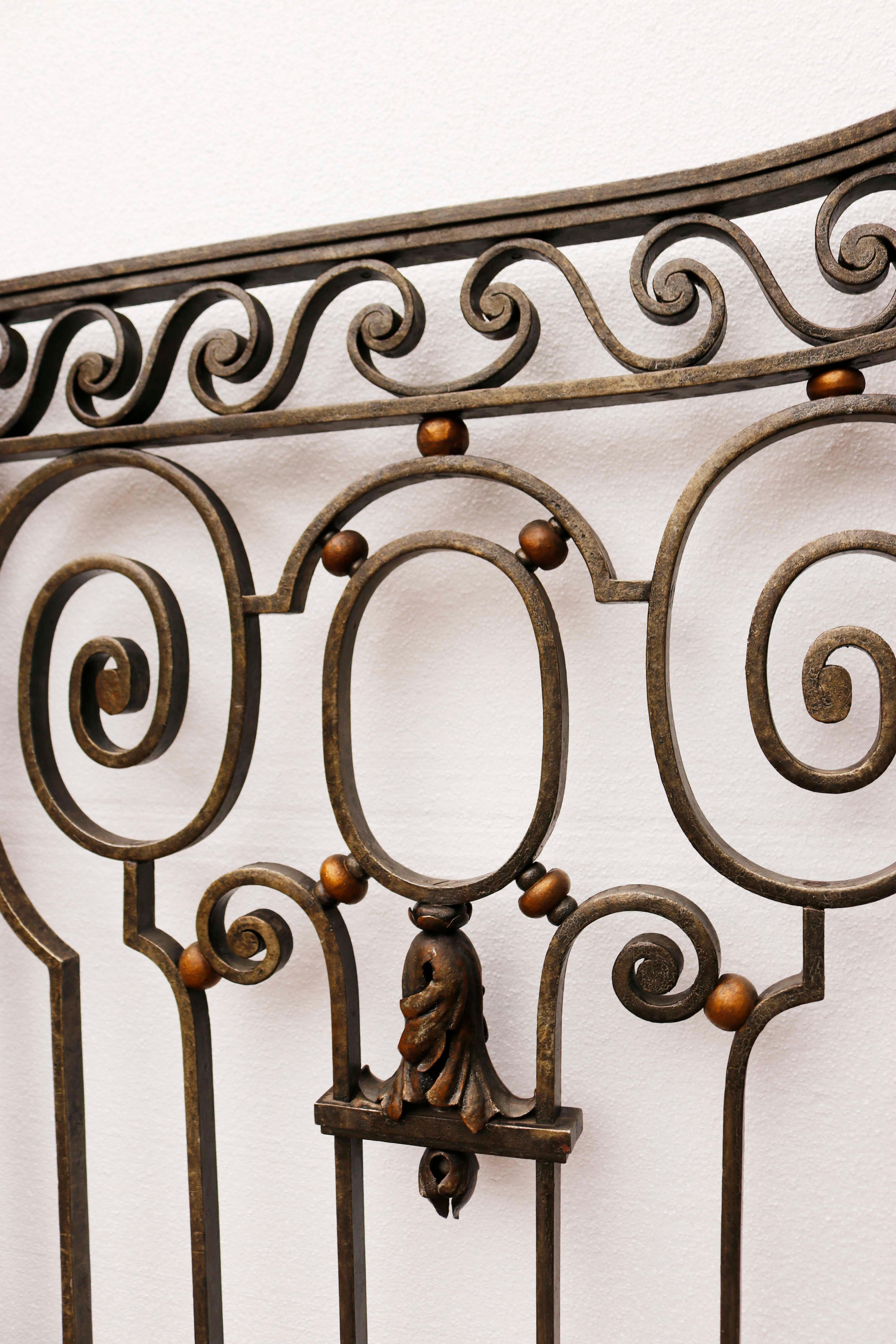 Set of Antique Neoclassical Style Gates In Good Condition In Wormelow, Herefordshire