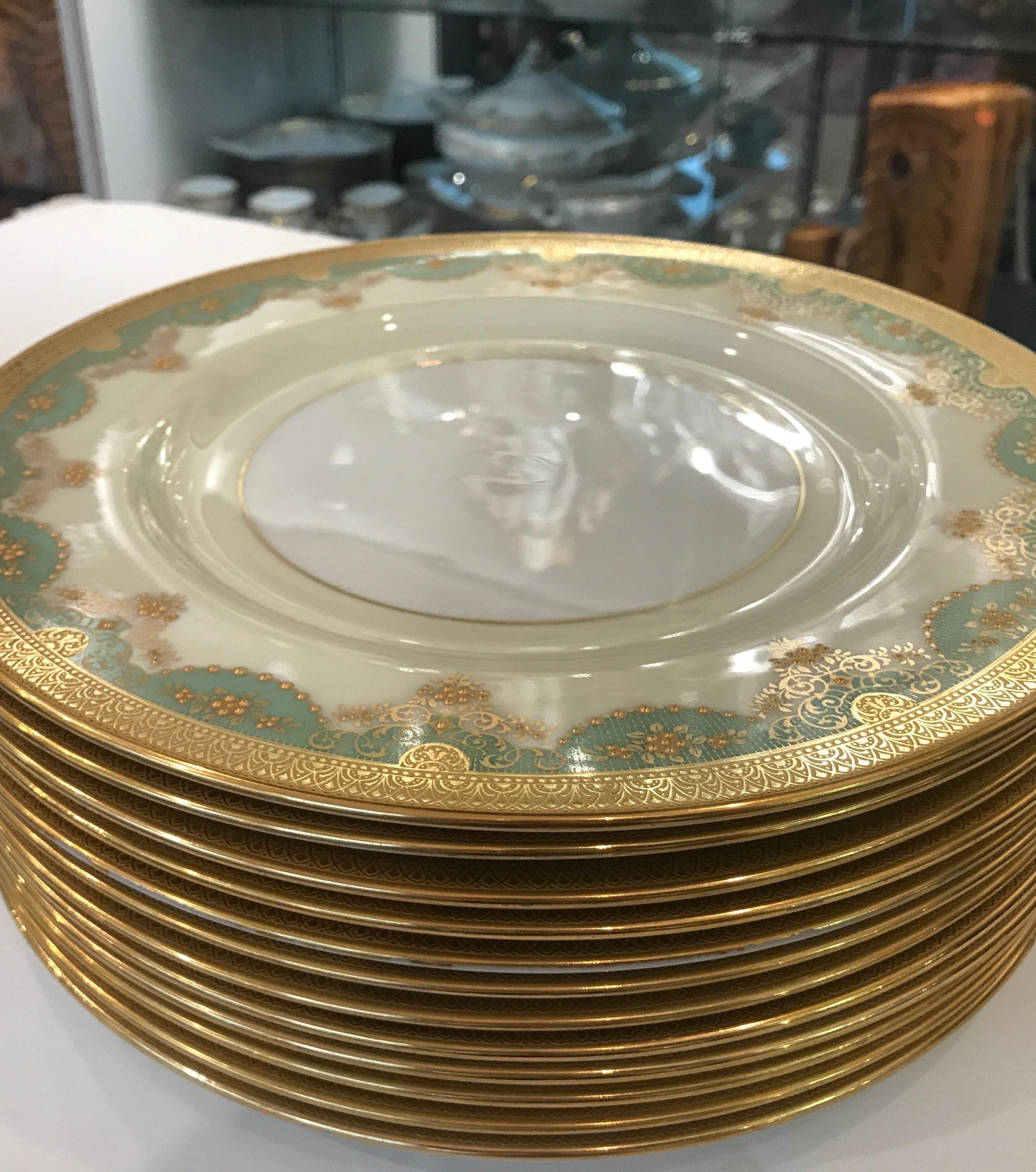 American Set of 12 Antique Raised Gilt Service Dinner Plates 10.5 Inches Diameter