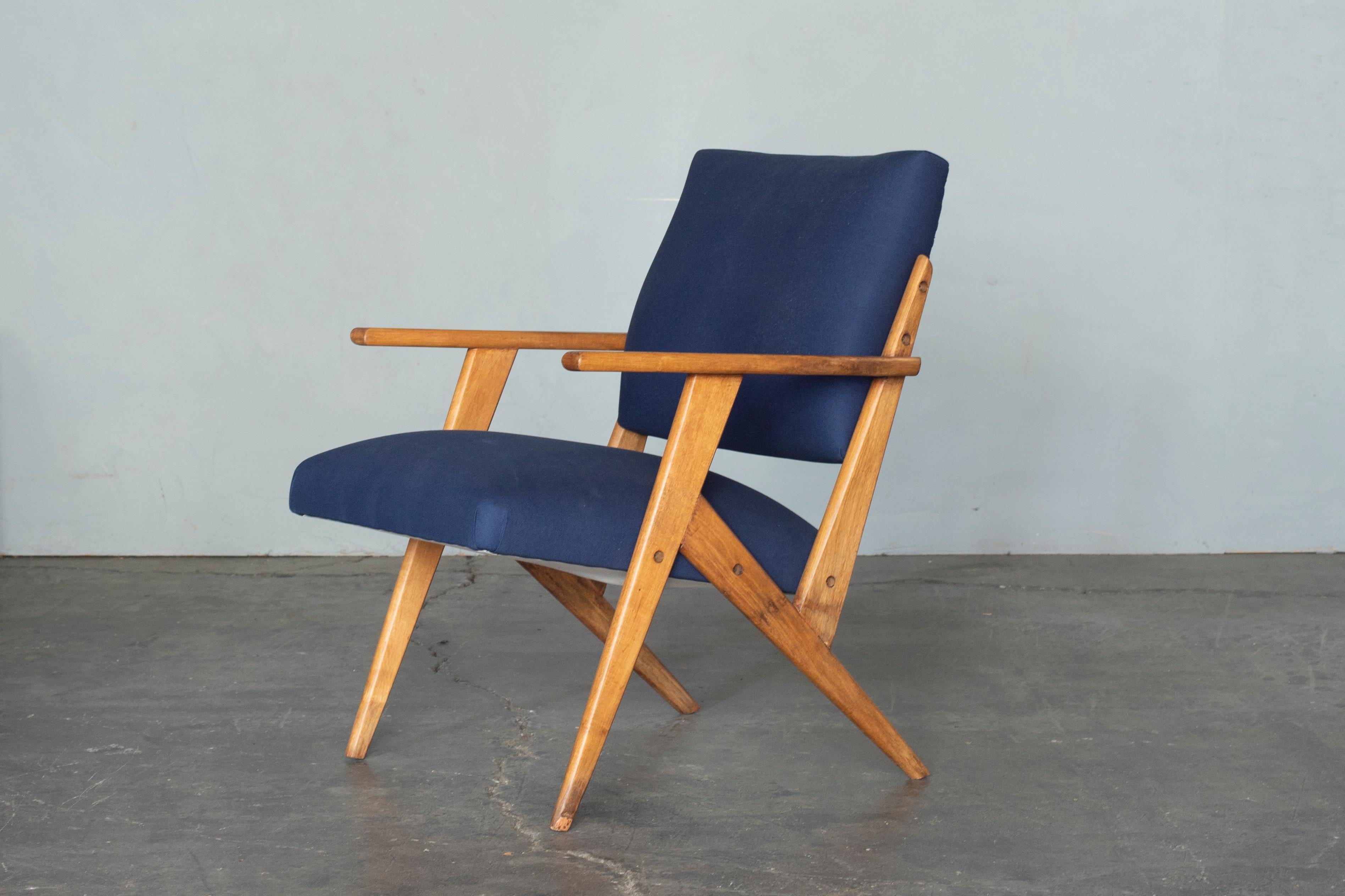 Mid-Century Modern Ensemble de fauteuils de Jose Zanine Caldas, années 1950 en vente