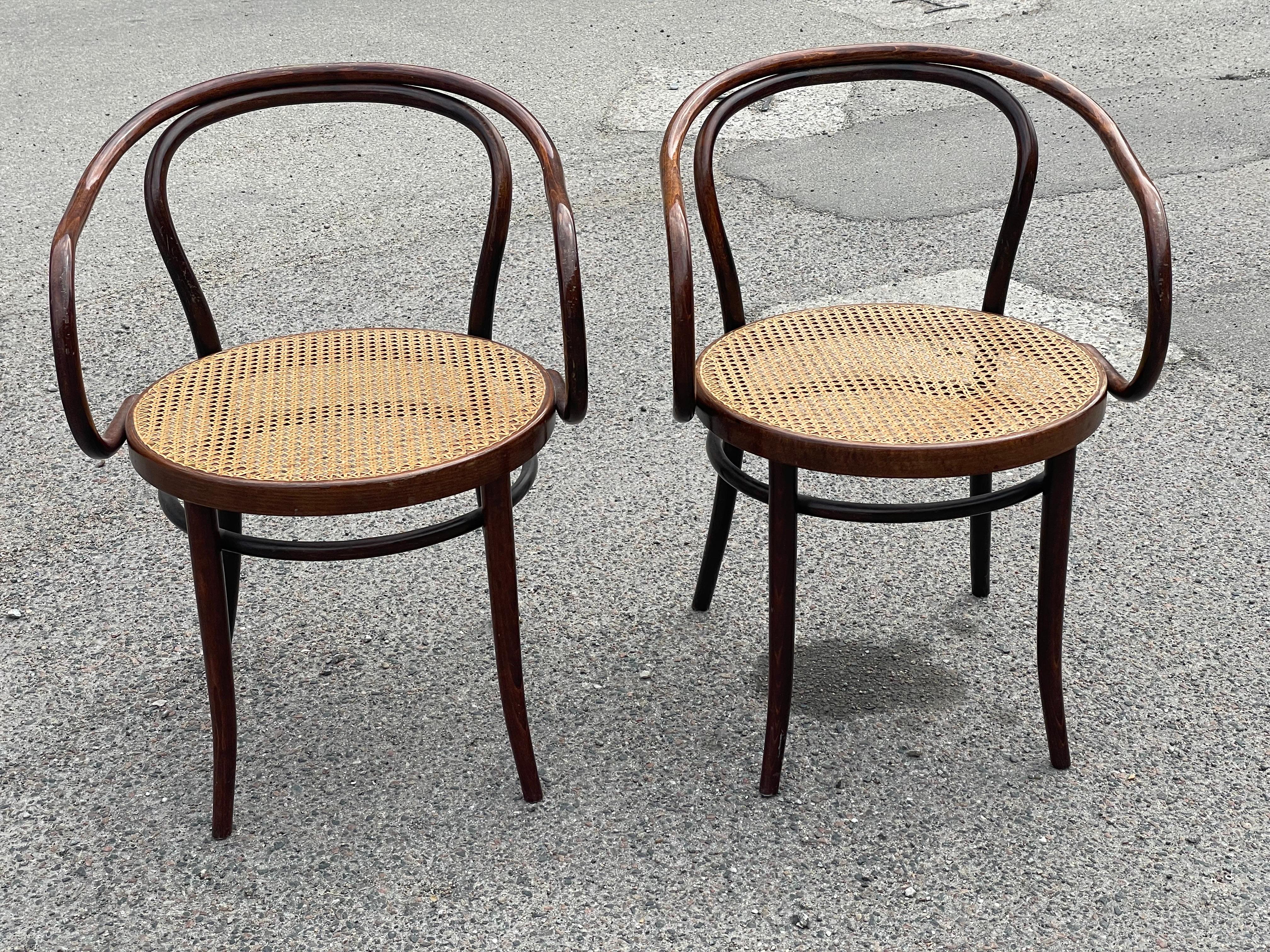 Set of Armchairs Designed by Thonet and Manufactured by Ligna in the 1950s In Good Condition For Sale In Copenhagen, DK