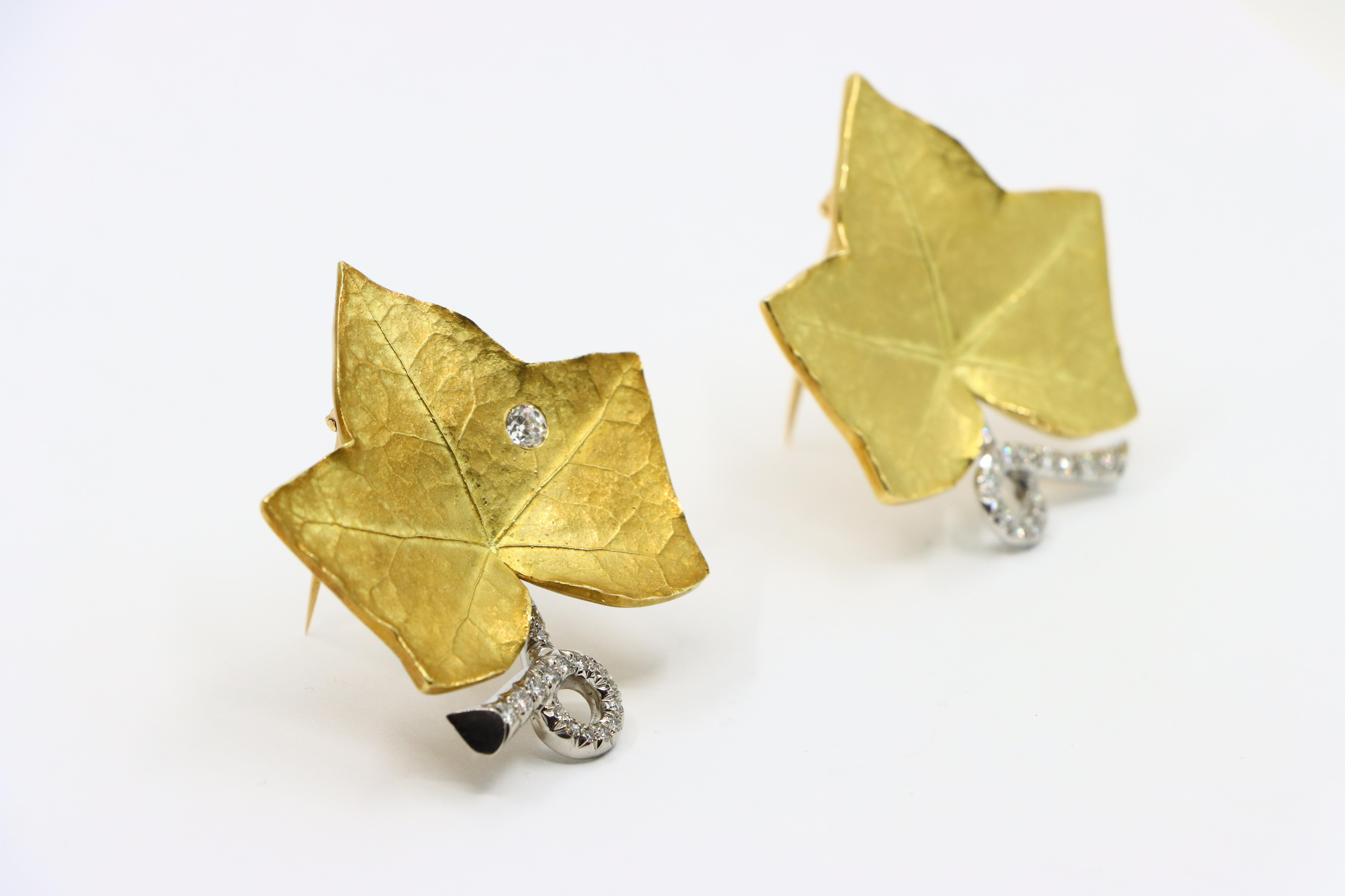 Women's or Men's A set of Cartier 18K Gold Platinum Diamond Maple Leaf Clips