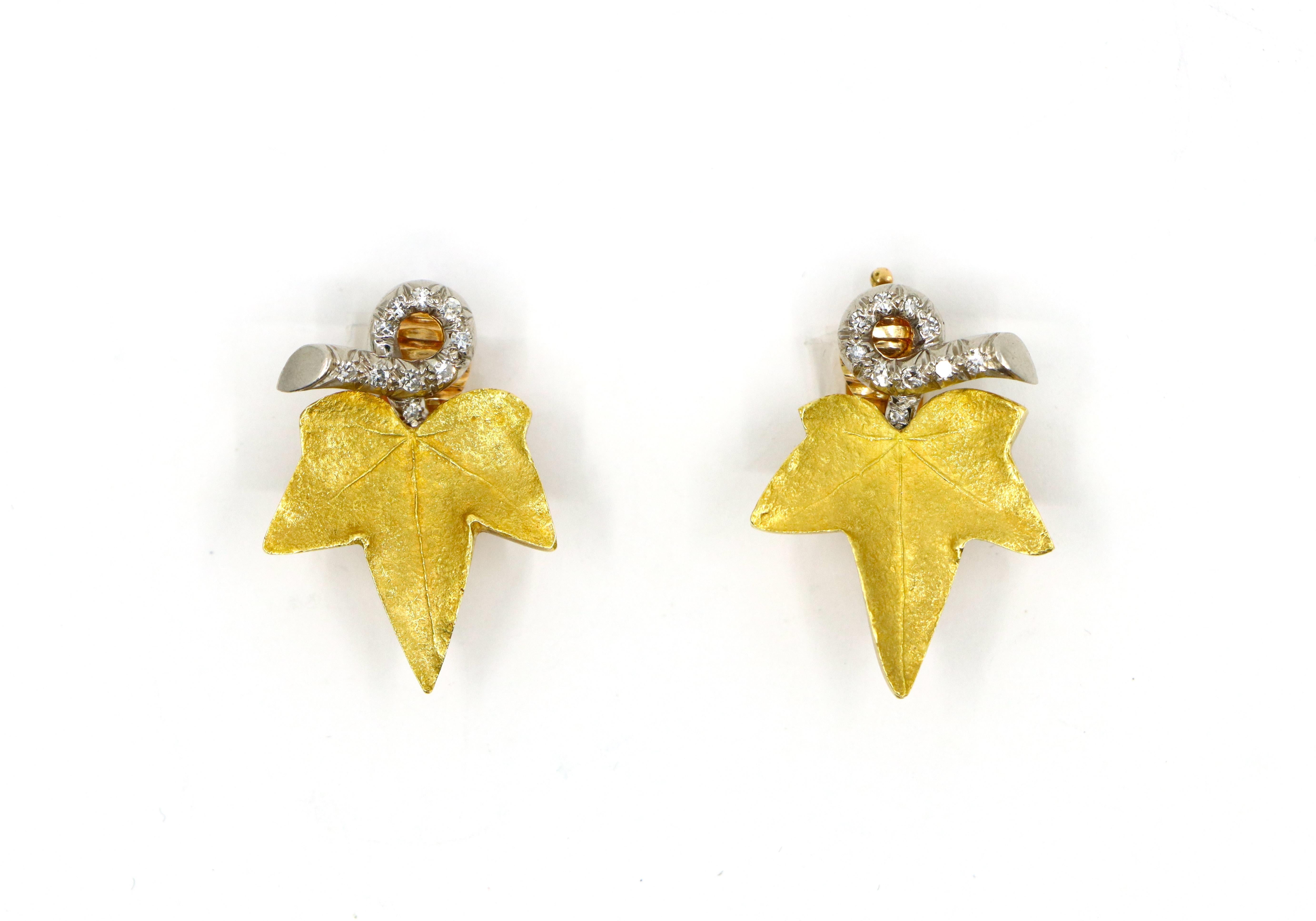 A set of Cartier 18K Gold Platinum Diamond Maple Leaf Earrings In Good Condition For Sale In Flushing, NY