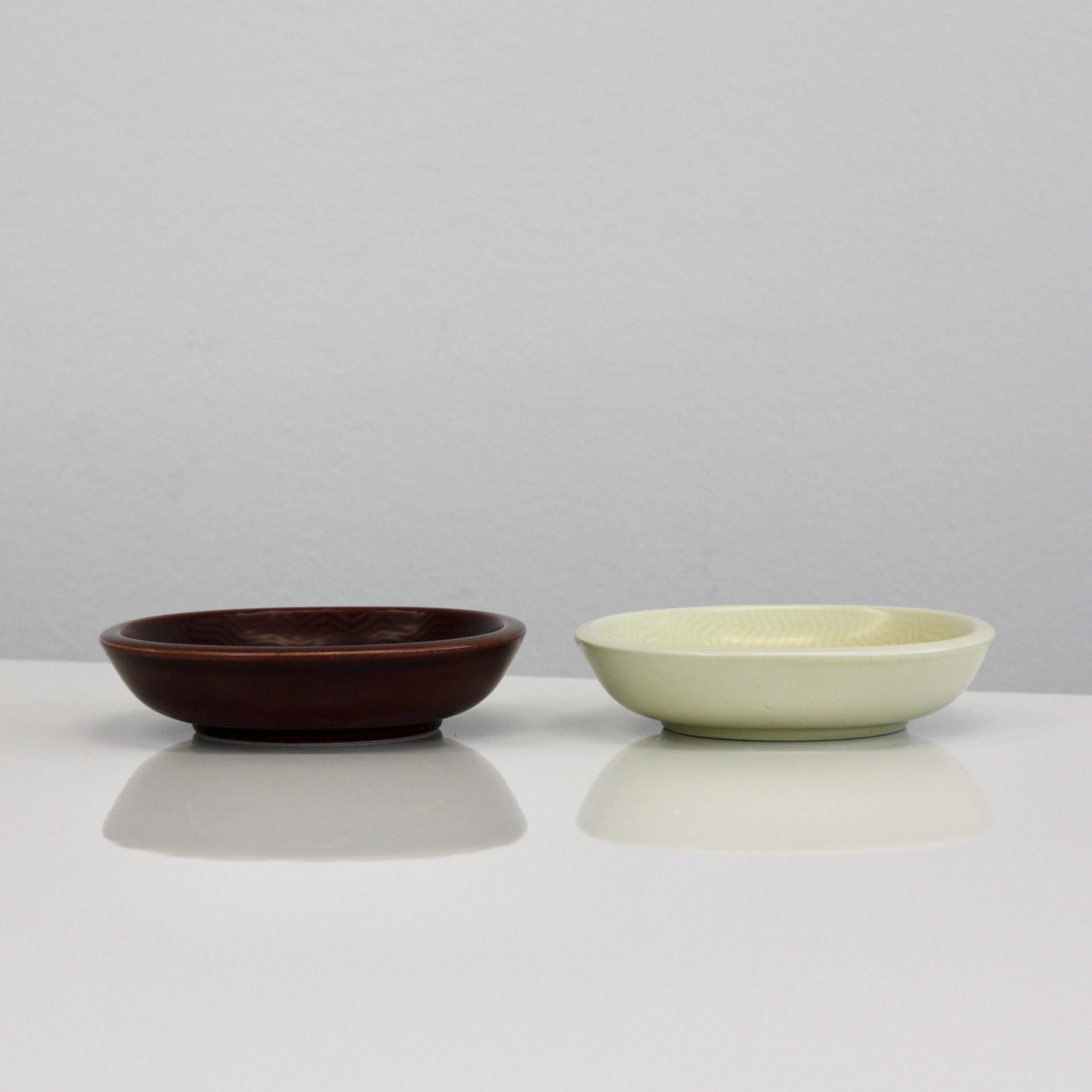 A set of ceramic MARSELIS trays by Nils Thorsson for Aluminia, 1950s, Denmark For Sale 2