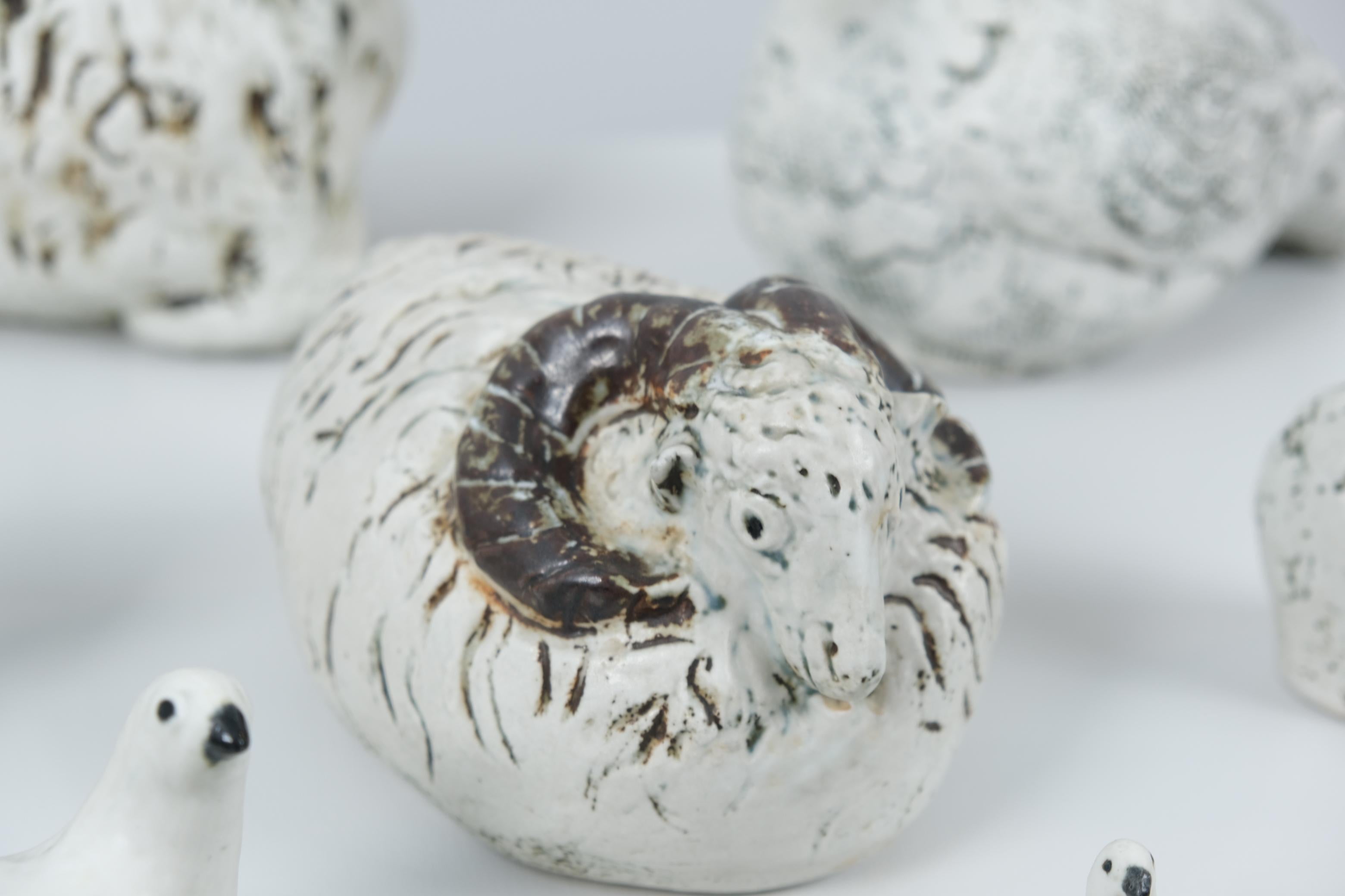 A Set of Ceramic Animal Figurines by Henrik Allert for Pentik, 1980s In Good Condition For Sale In Helsinki, FI
