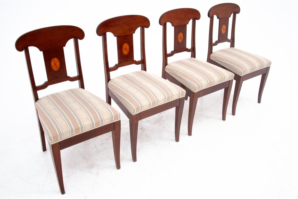 Empire Un ensemble de chaises du milieu du 19e siècle, Europe du Nord. en vente