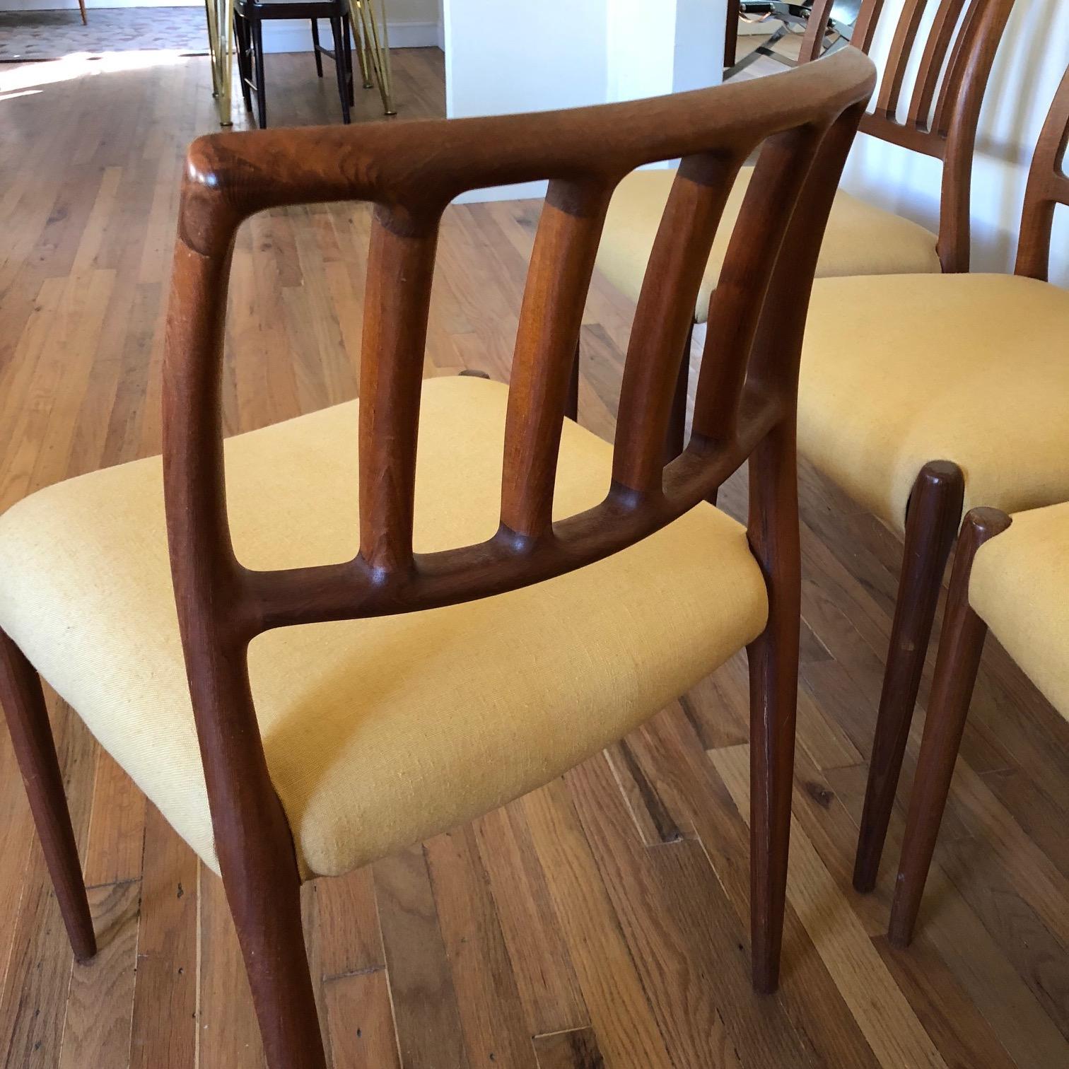 Set of Classic Teak Dining Chairs by Moller 1
