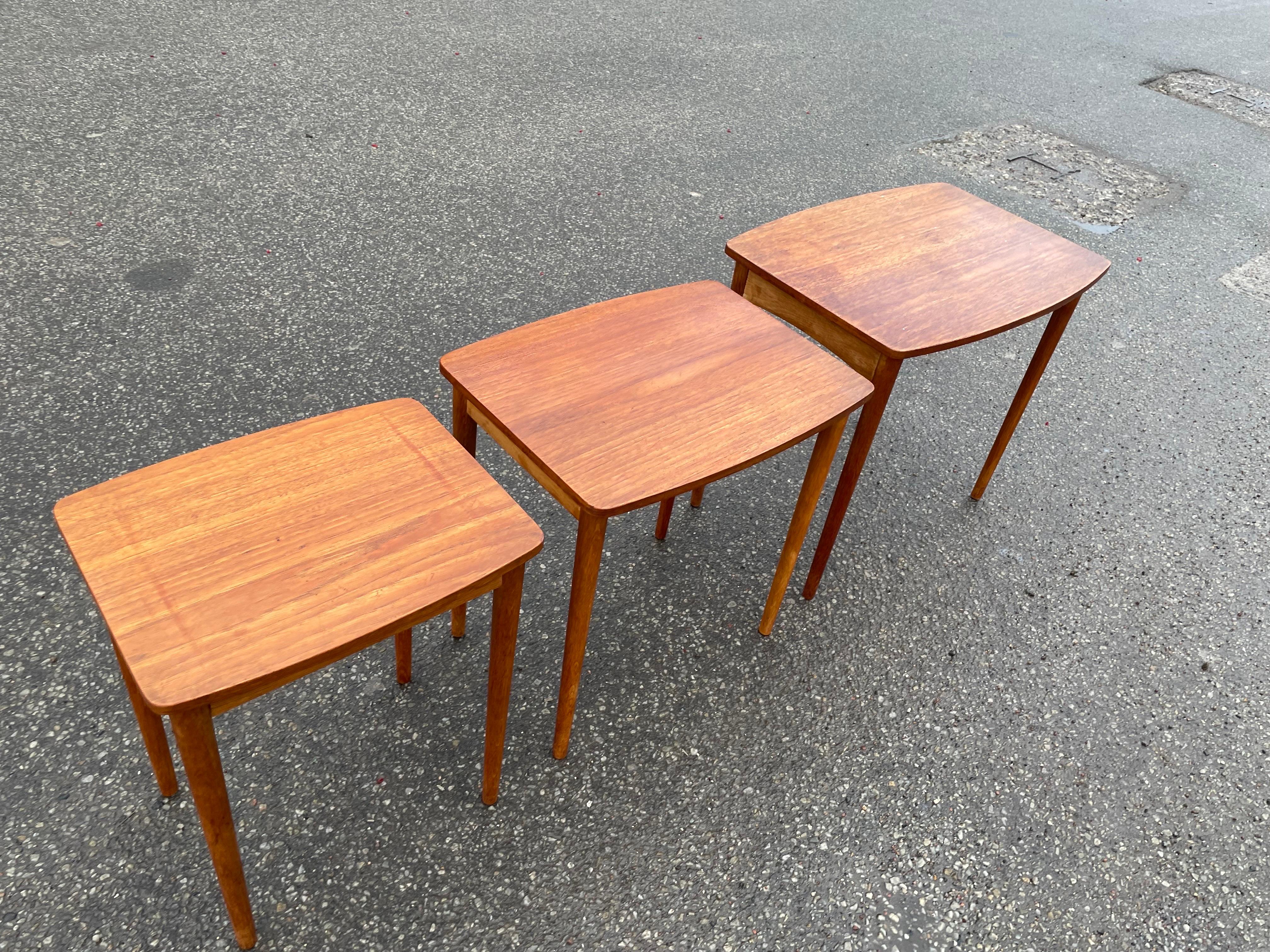 Set of Danish Nesting, Tables from the 1960´S In Good Condition For Sale In Copenhagen, DK