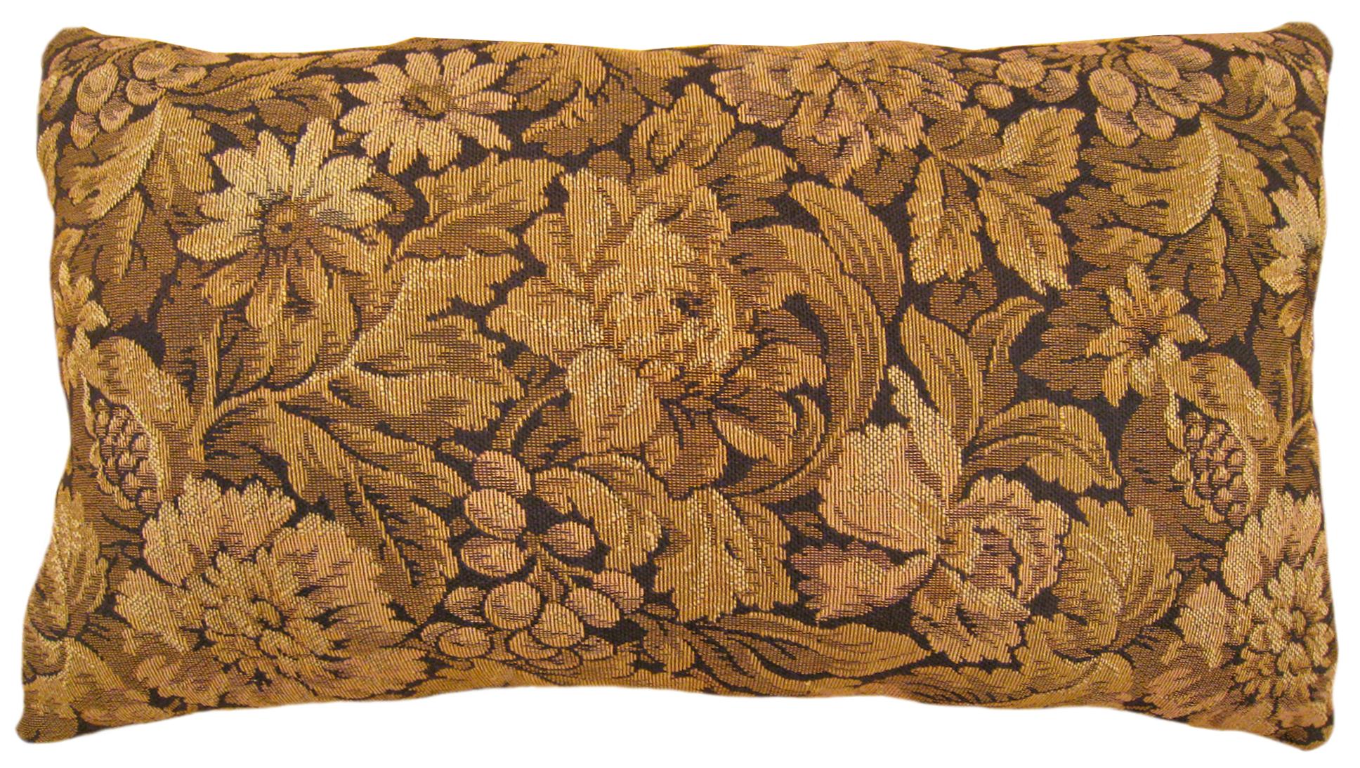 Early 20th Century Set of Decorative Antique French Tapestry Pillows with Floral Elements For Sale