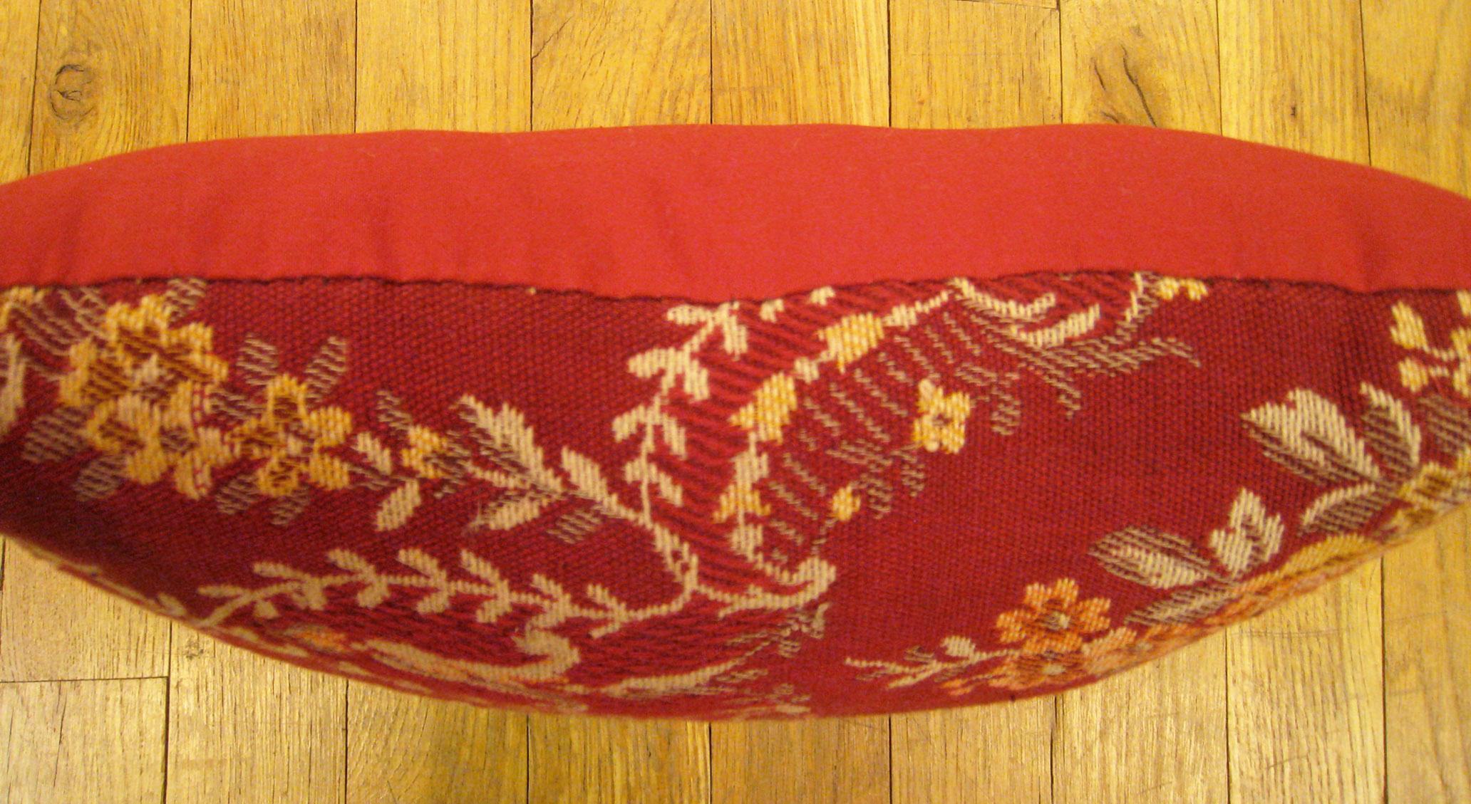 Set di cuscini decorativi antichi in arazzo jacquard con elementi floreali in vendita 13