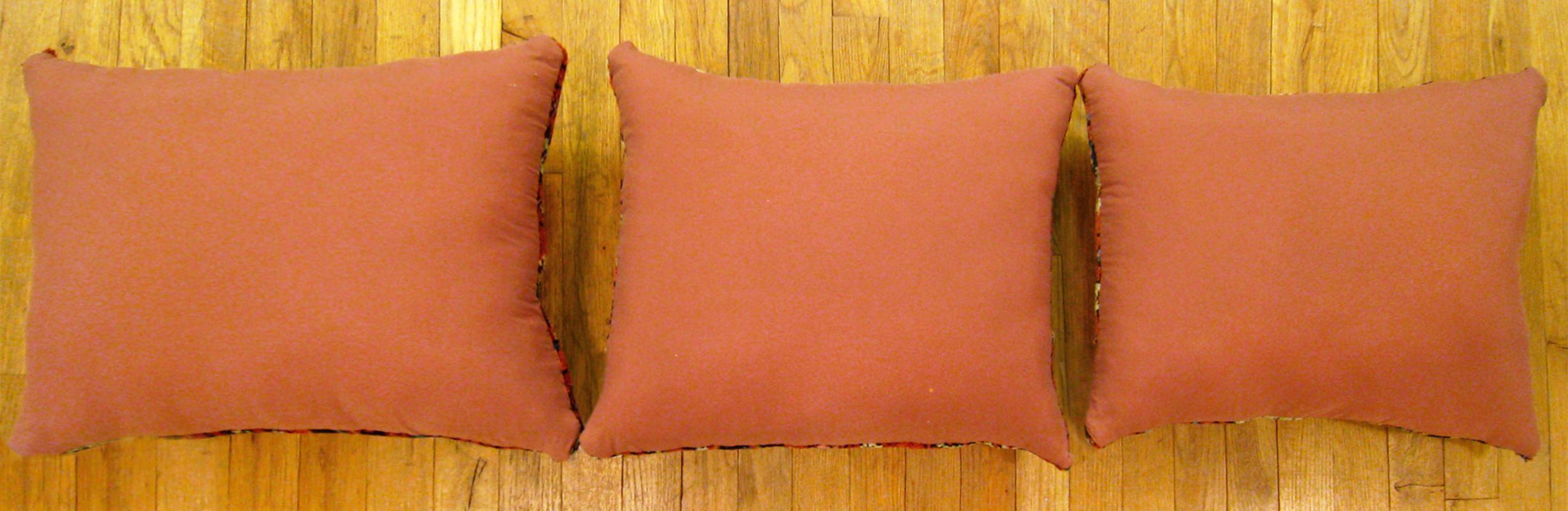 Ensemble de coussins décoratifs persans anciens Malayer Bon état - En vente à New York, NY