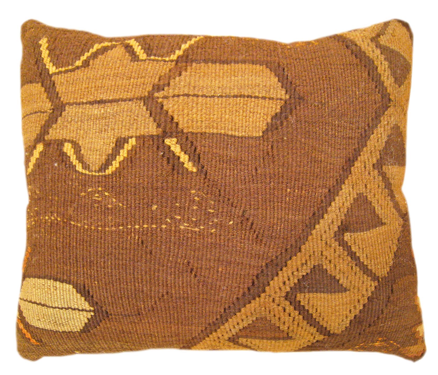 Mid-20th Century A Set of Decorative Vintage Turkish Kilim Pillows with Geometric Abstracts For Sale
