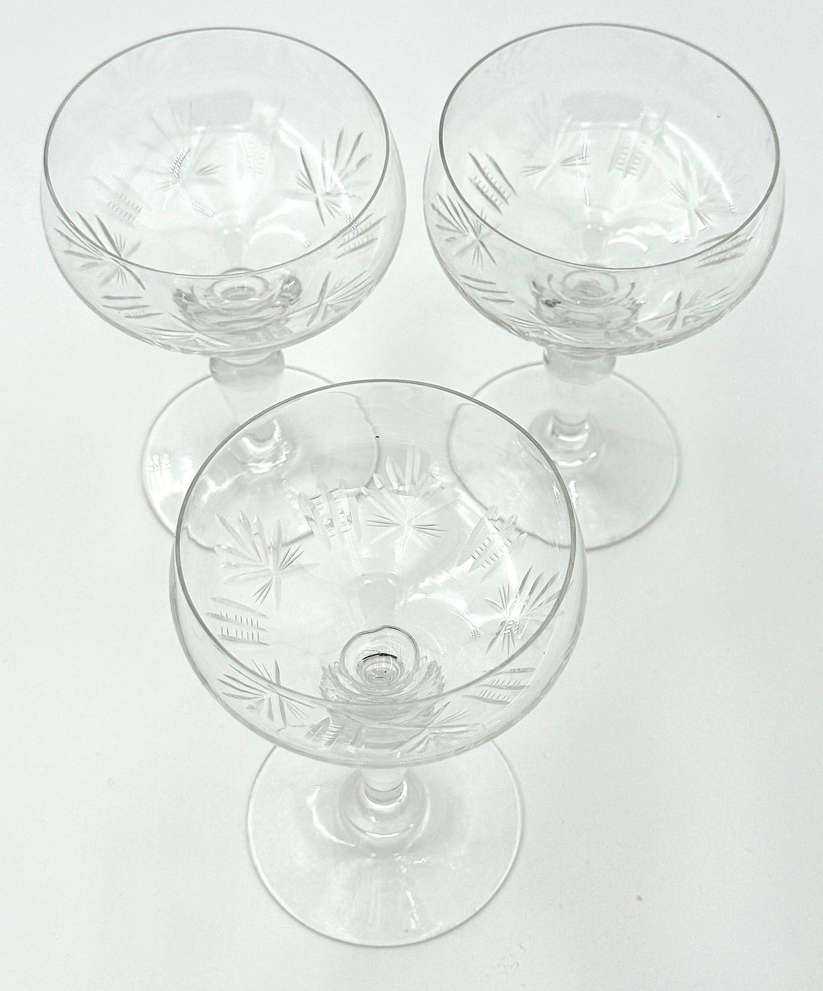Set di otto bicchieri di cristallo Val St Lambert degli anni '30 con stelle incise in vendita 10