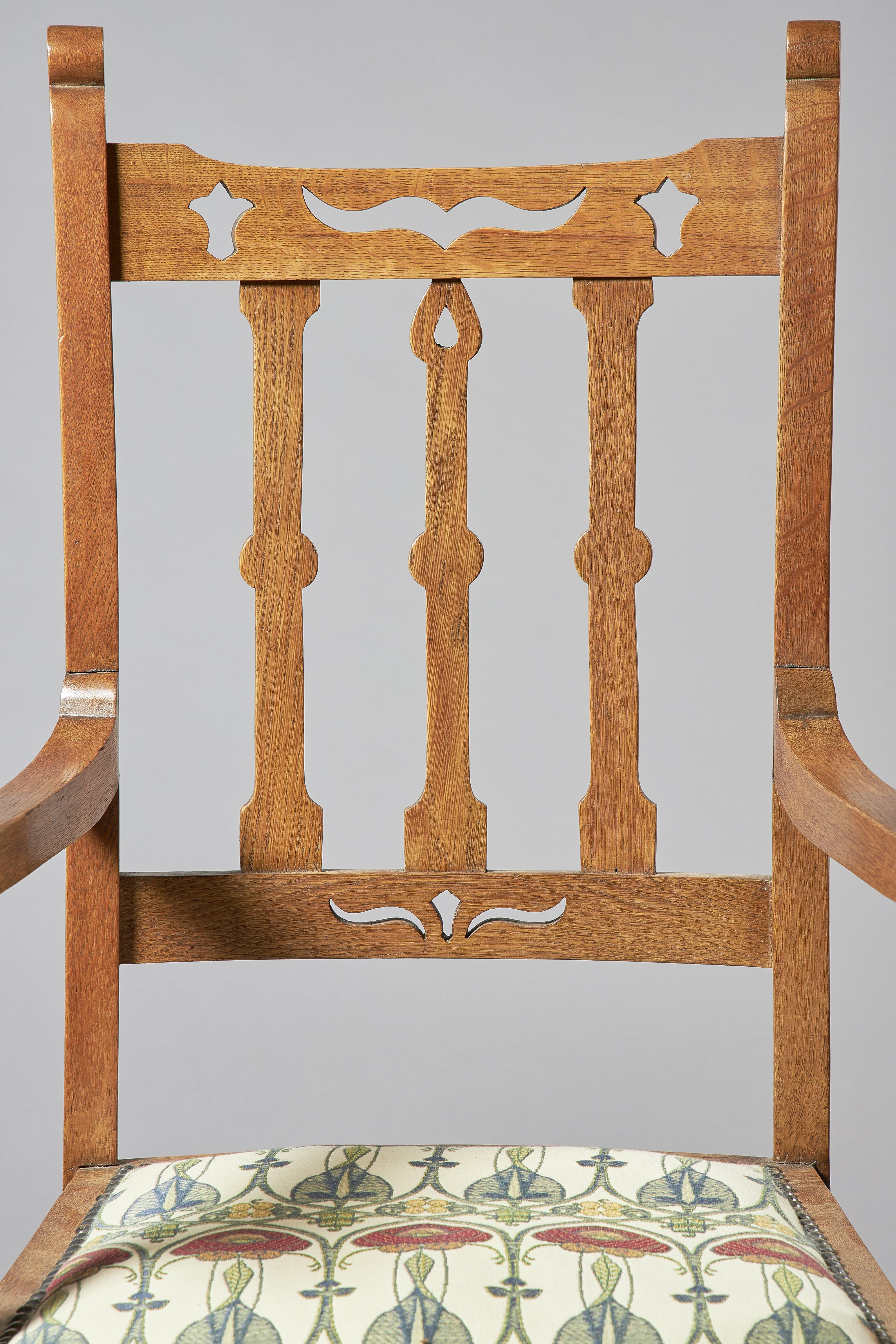 Carved Set of Eight Early 20th Century Arts & Crafts Dining Chairs