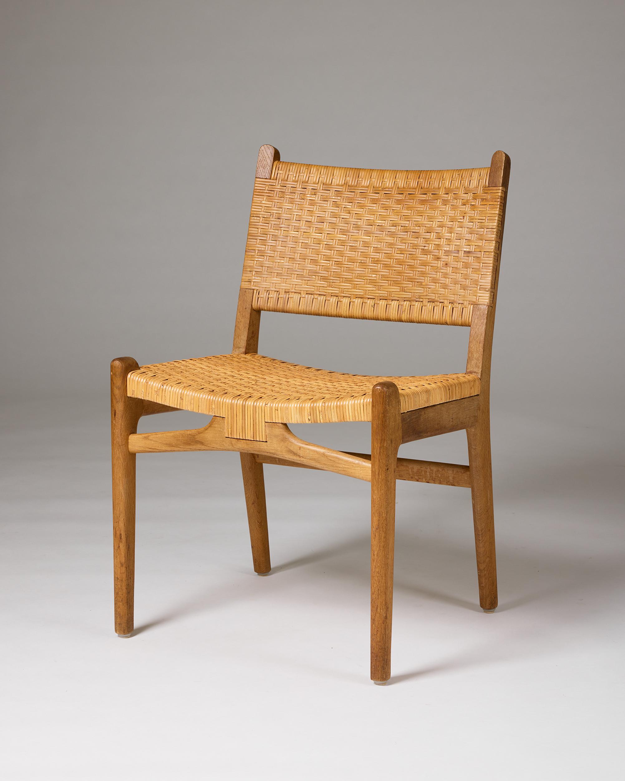 A set of eight ‘CH31’ chairs by Hans J. Wegner for Carl Hansen & Son, Danmark 1