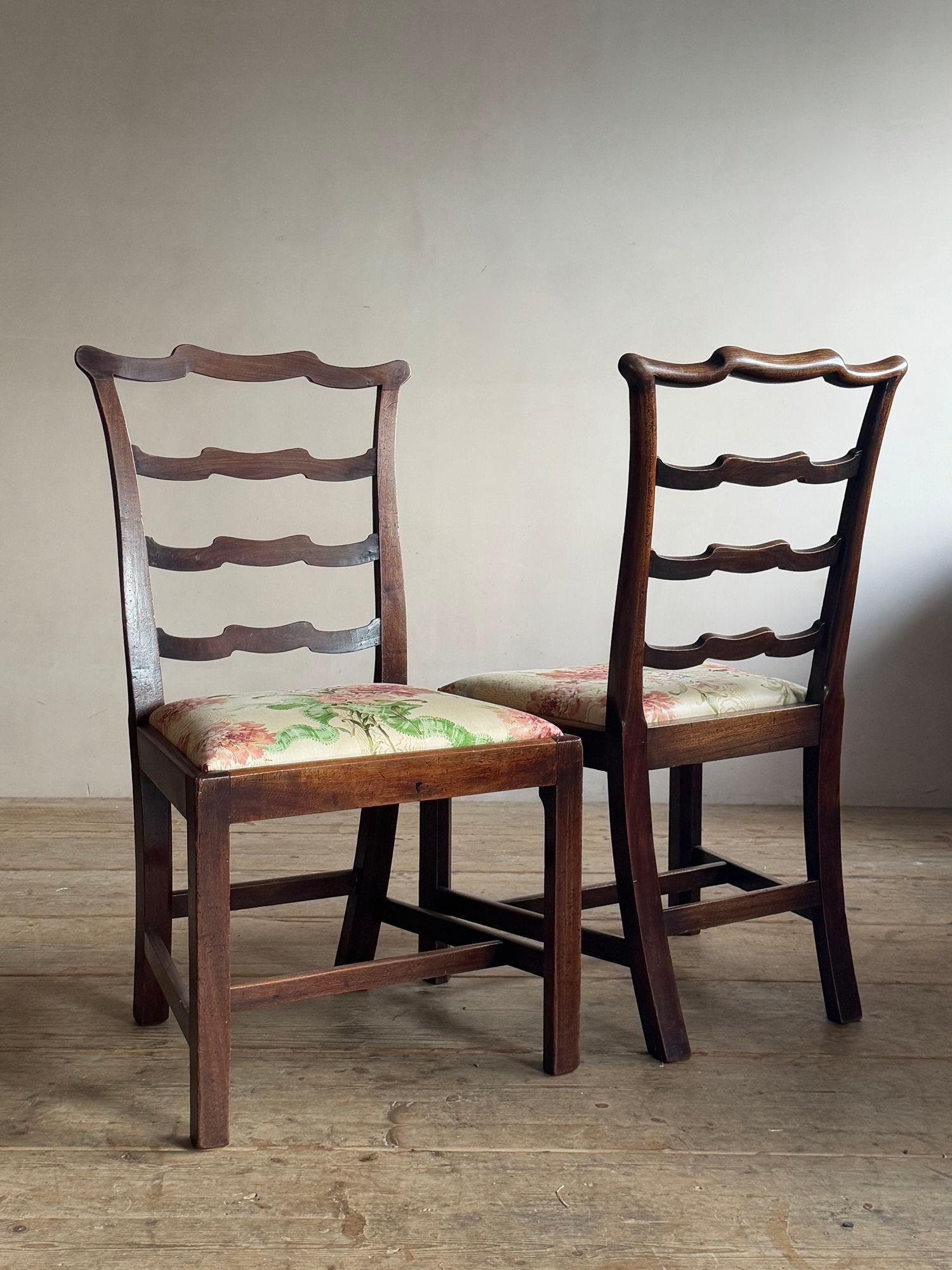 A set of eight Georgian dining chairs 4
