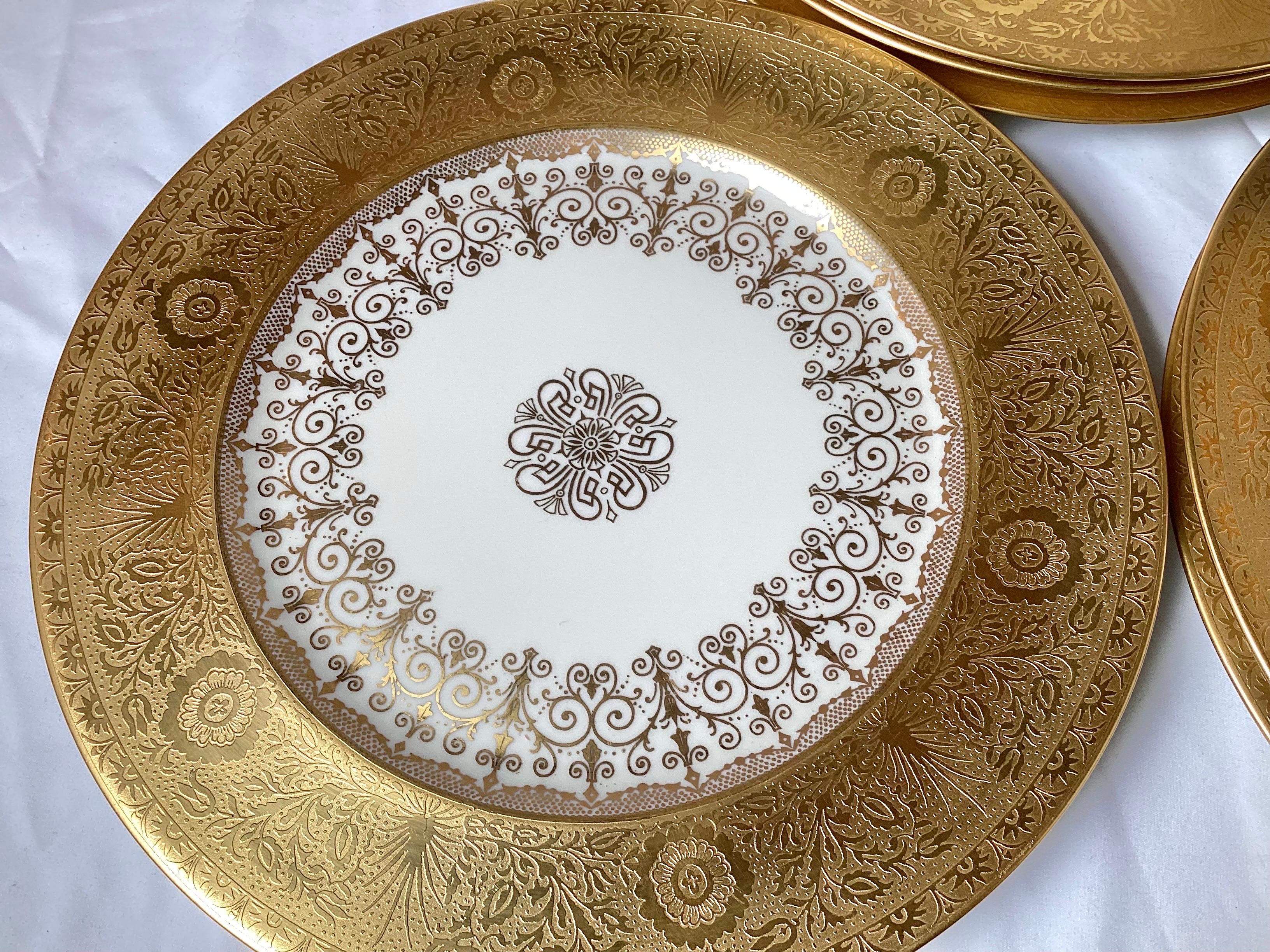 20th Century Set of Eight Gold Encrusted Service Dinner Plates