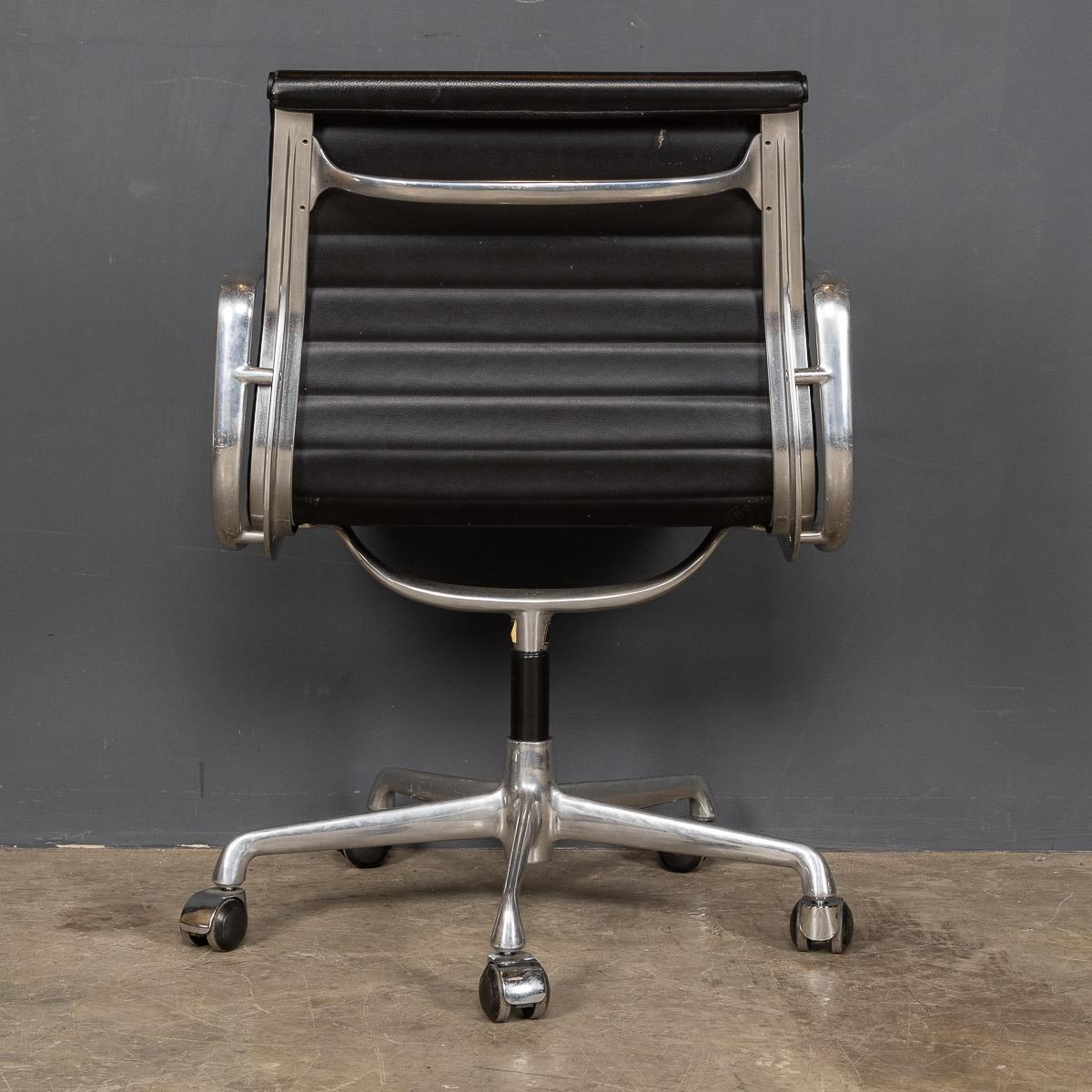 Aluminum A Set Of Eight Office Chairs By Charles Eames For Herman Miller
