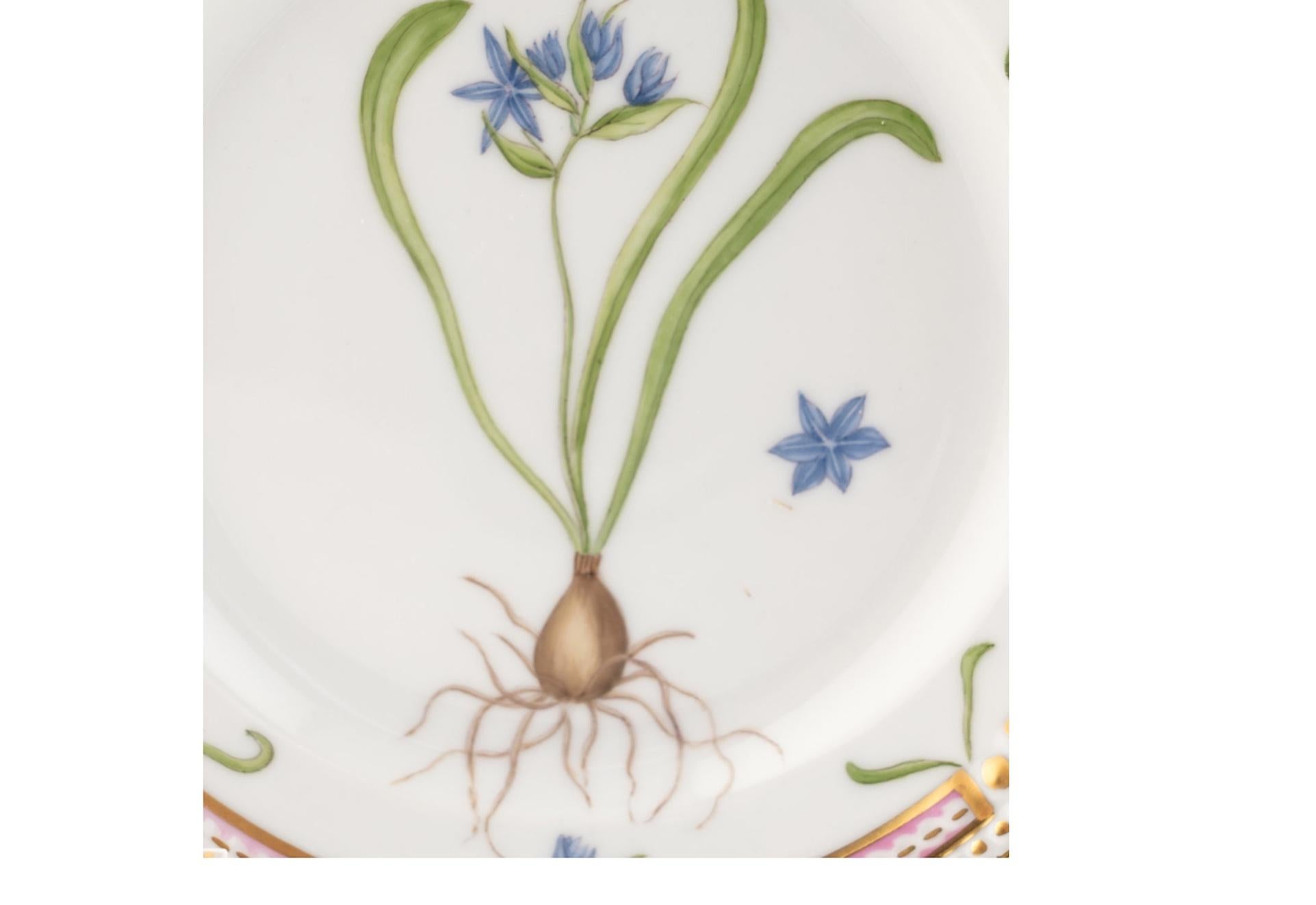 English A Set of Eight Royal Copenhagen Flora Danica Porcelain Bread Plates  Price/plate For Sale