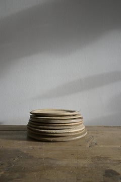 Ensemble de huit petites assiettes suédoises en Wood vers 1850