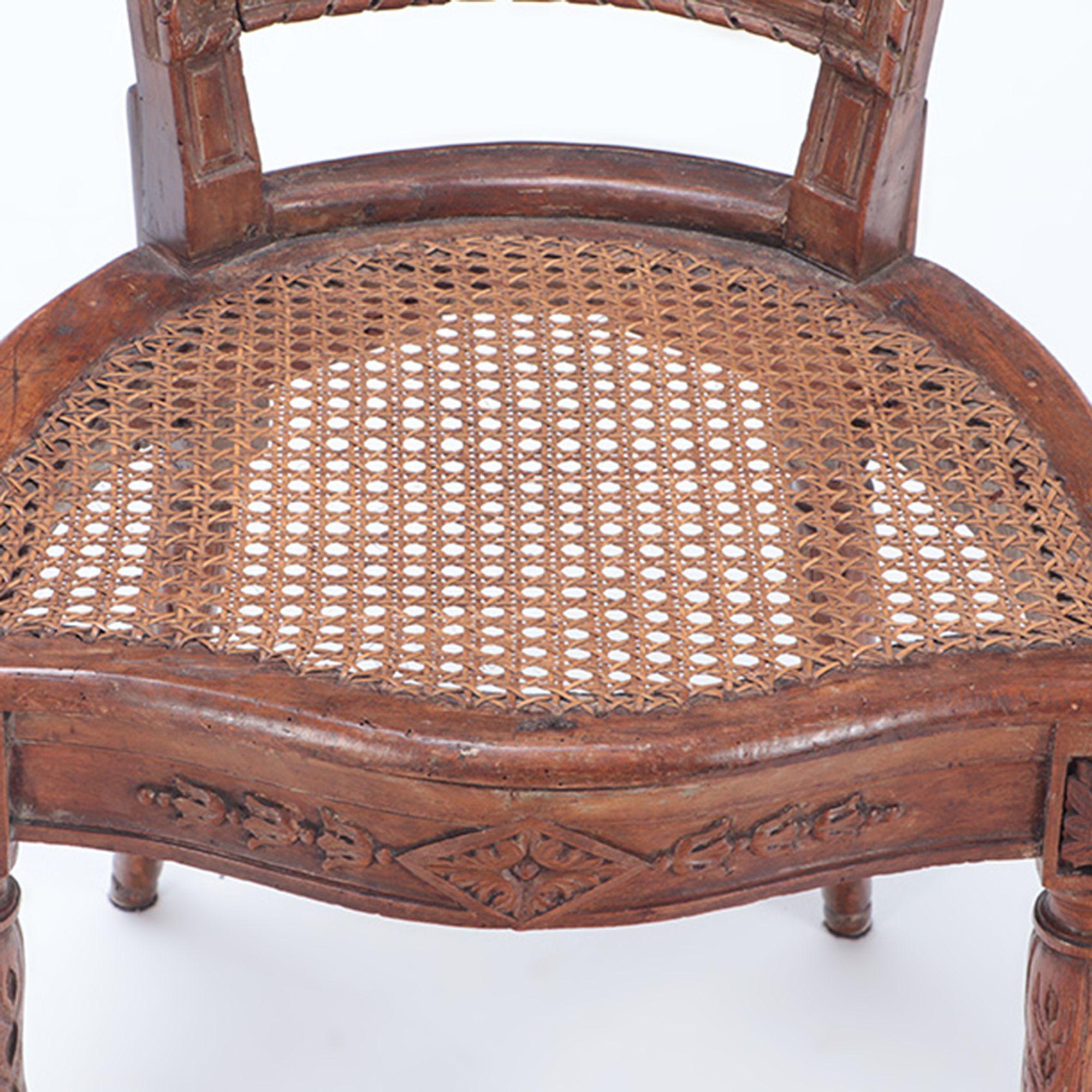 Set of Eight Walnut and Cane Dining Room Chairs, Early 19th Century 2