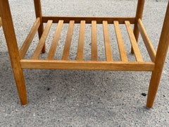 Un set di tavolini o comodini degli anni '60 di Ejvind A. Johansson in legno di quercia