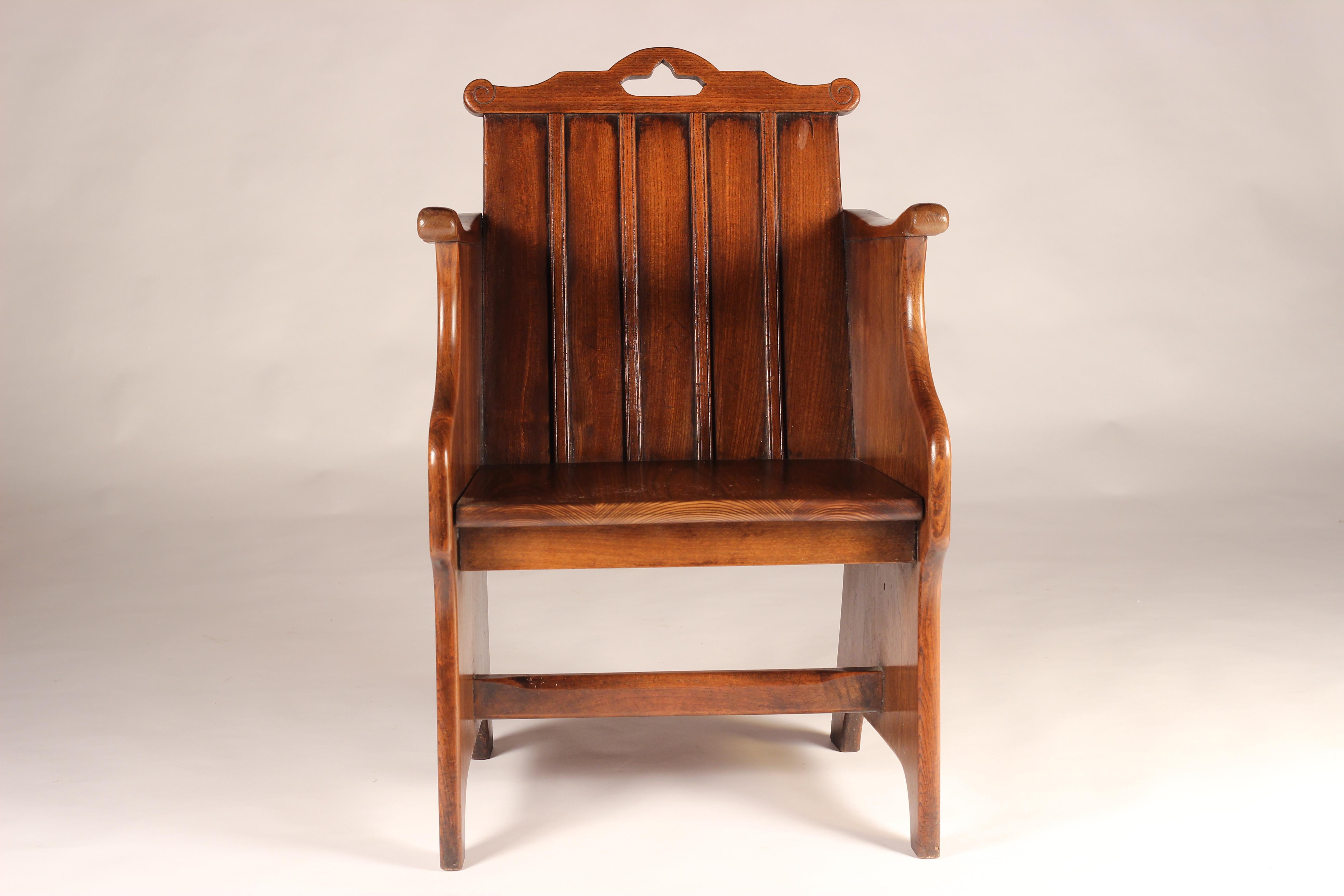 Set of Elm Tub Arts and Crafts Chairs with Panelled Backs and Carry Handles For Sale 4